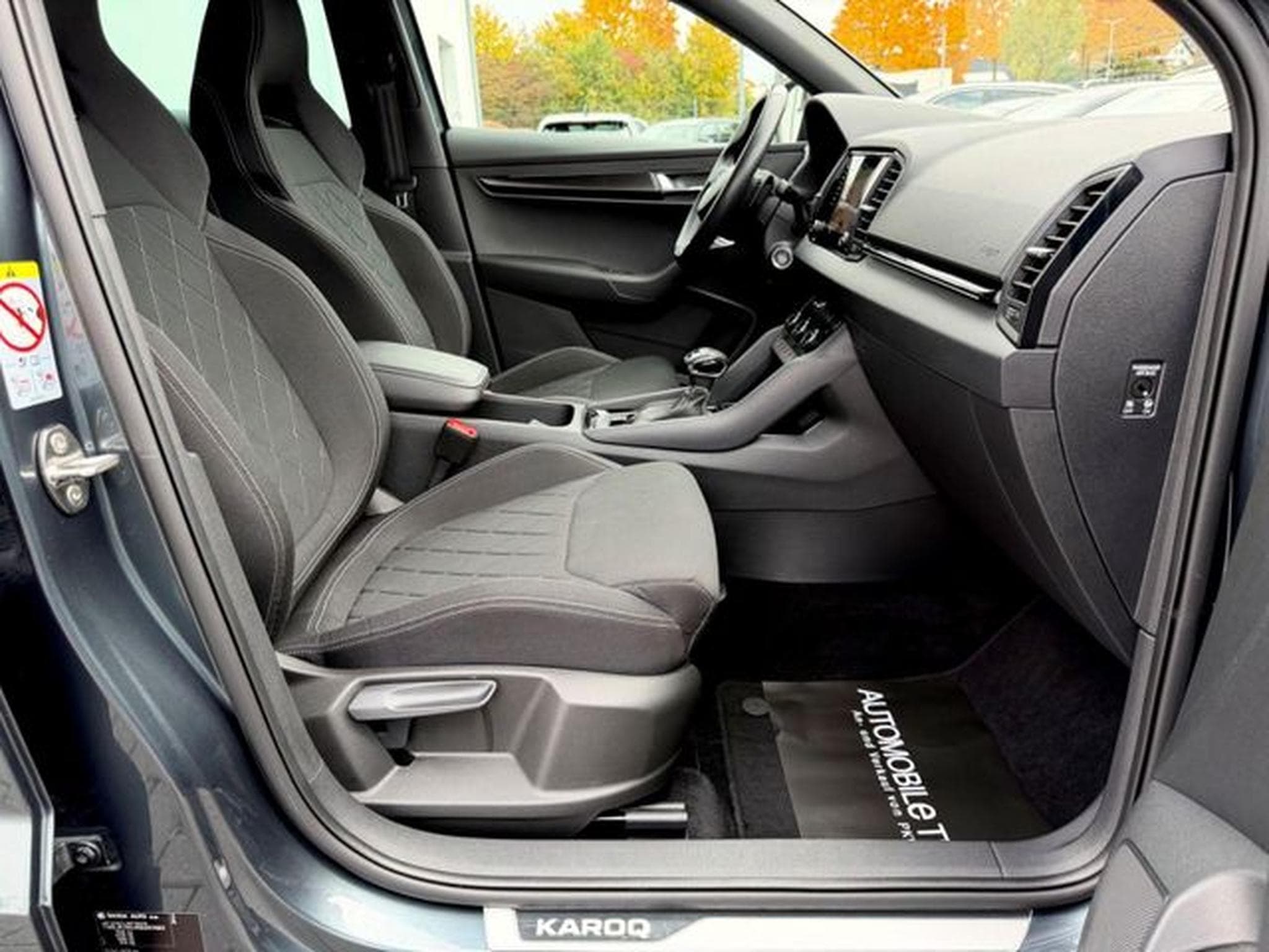 Skoda Karoq Karoq Sportline 1.5 TSI DSG / NAVI/LED/ACC/AHK/ (2021) - Foto 13