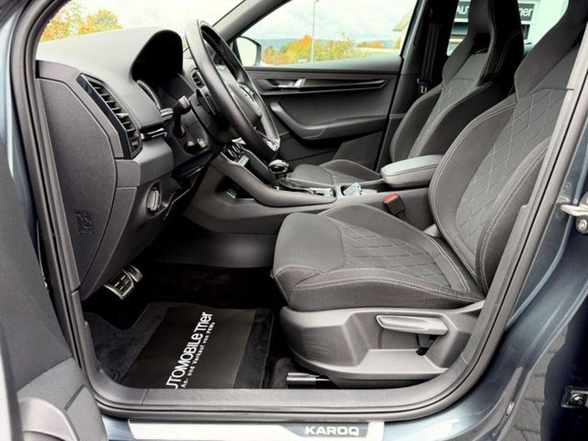 Skoda Karoq Karoq Sportline 1.5 TSI DSG / NAVI/LED/ACC/AHK/ (2021) - Foto 9