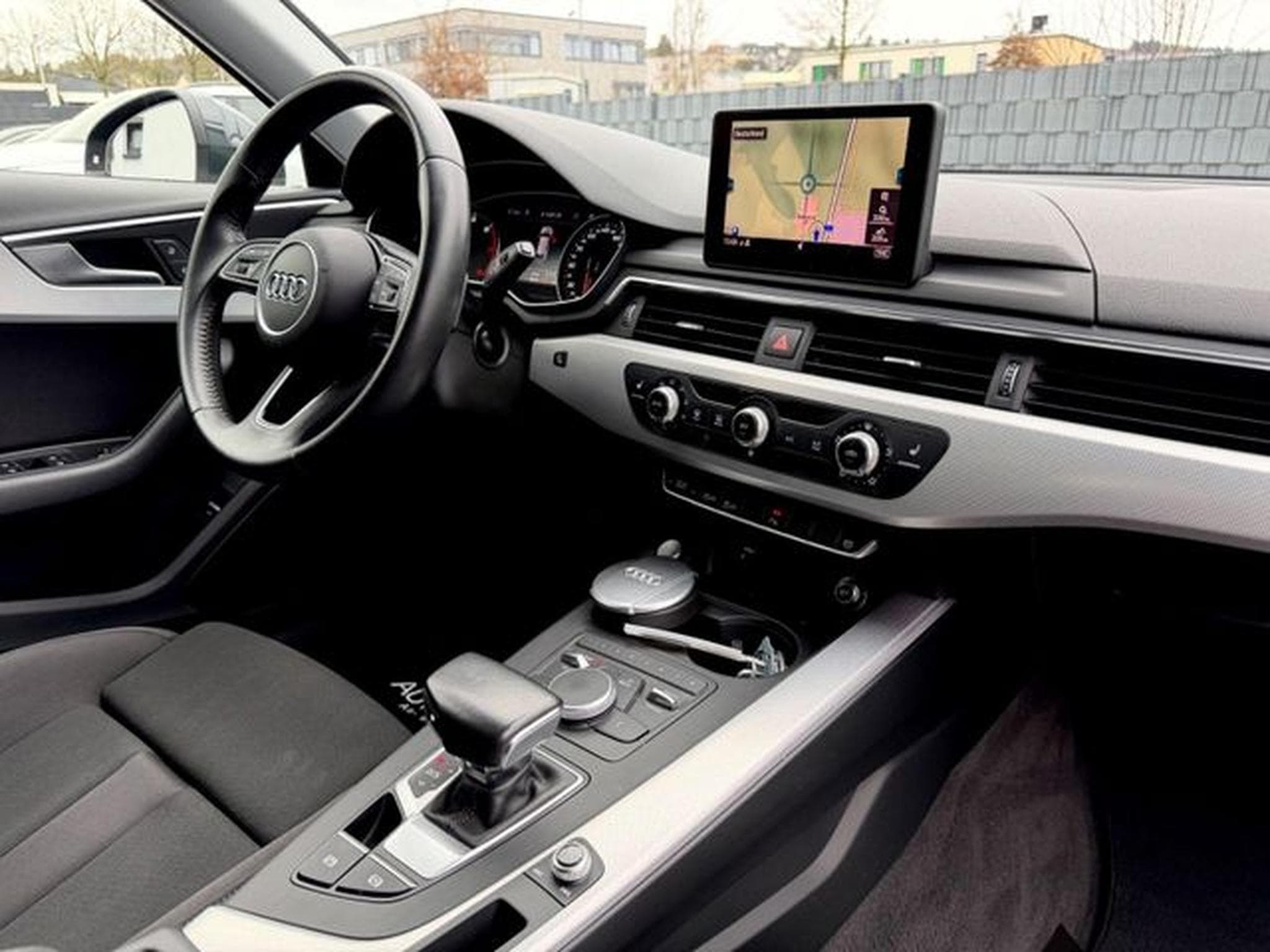 Audi A4 A4 Avant sport 2.0 TFSI /NAVI/LED/AHK/GARANTIE/ (2018) - Foto 11