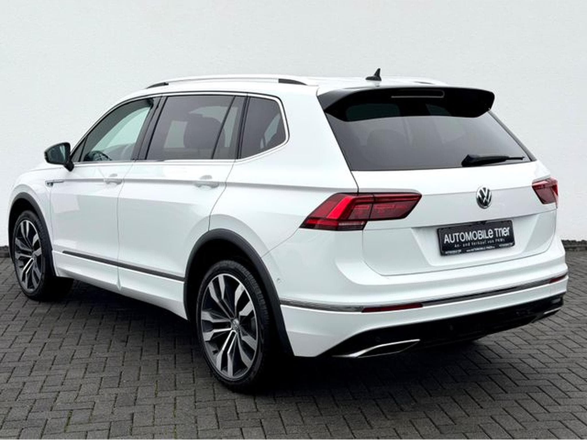 VW Tiguan Tiguan Allspace 3 x R Line 2.0 TSI DSG  4Motion (2020) - Photo 7