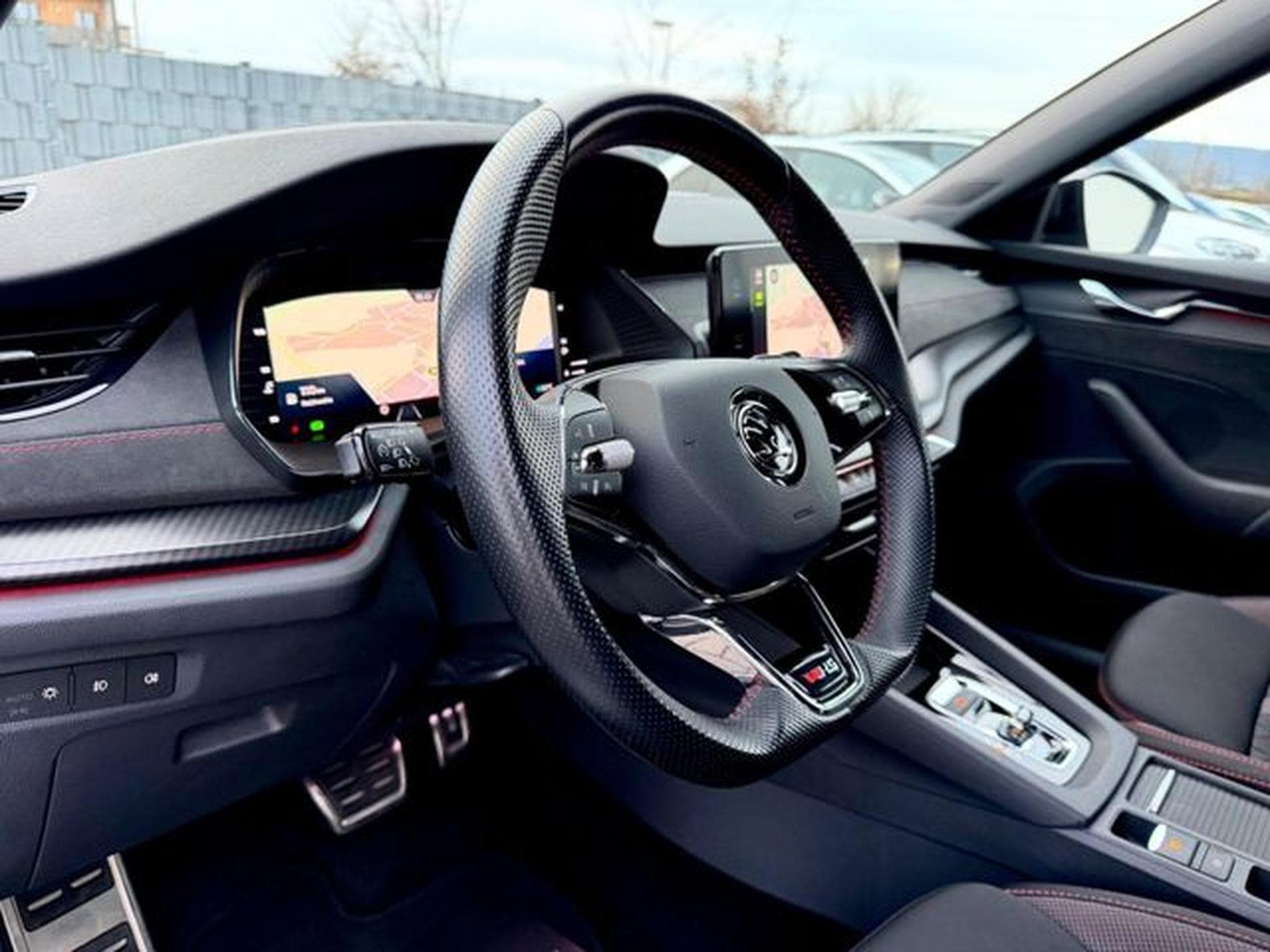 Skoda Octavia Octavia Combi RS 2.0 TDI DSG /NAVI/LED/HUD/AHK/ (2022) - Photo 10