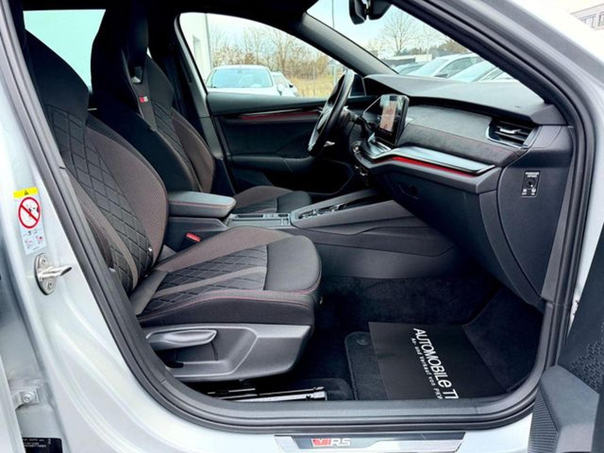 Skoda Octavia Octavia Combi RS 2.0 TDI DSG /NAVI/LED/HUD/AHK/ (2022) - Photo 13