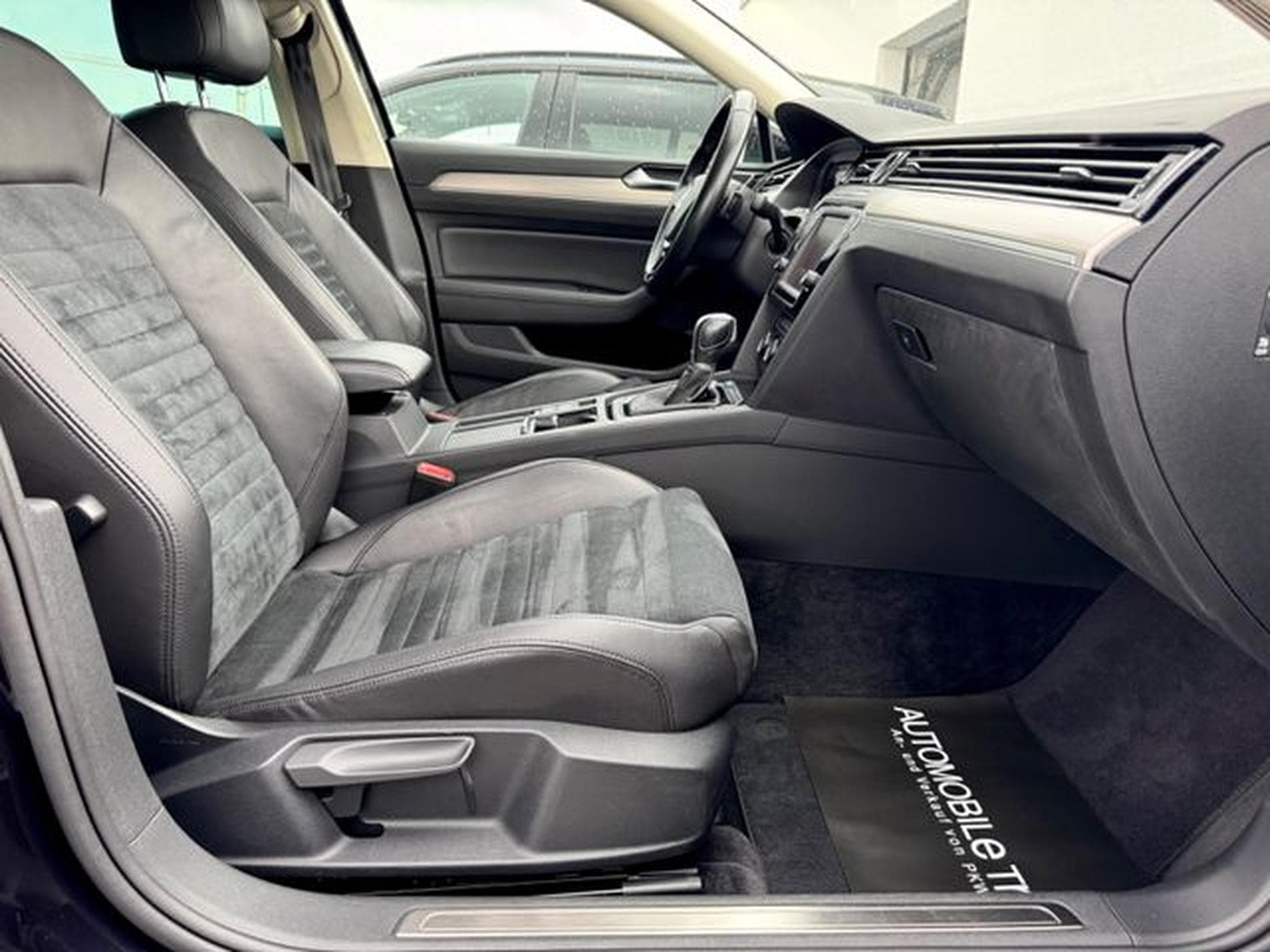 VW Passat Passat Variant Highline 2.0 TSI DSG 4Motion (2016) - Photo 12