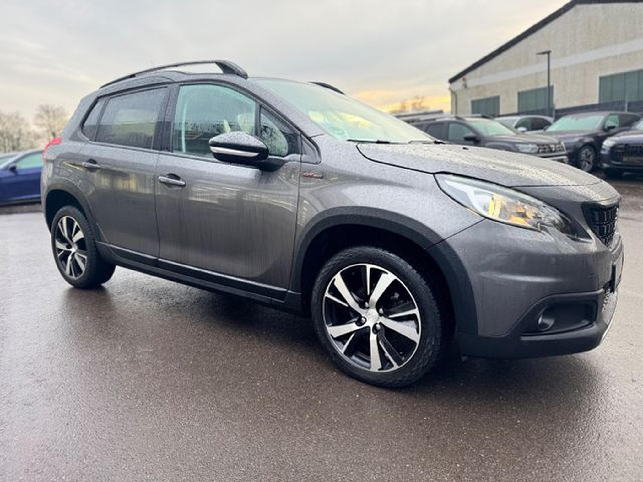 Peugeot 2008 2008 BLUE HDI 100 *GT-LINE*PANORAMA*SPORTSITZE* (2019) - Photo 5