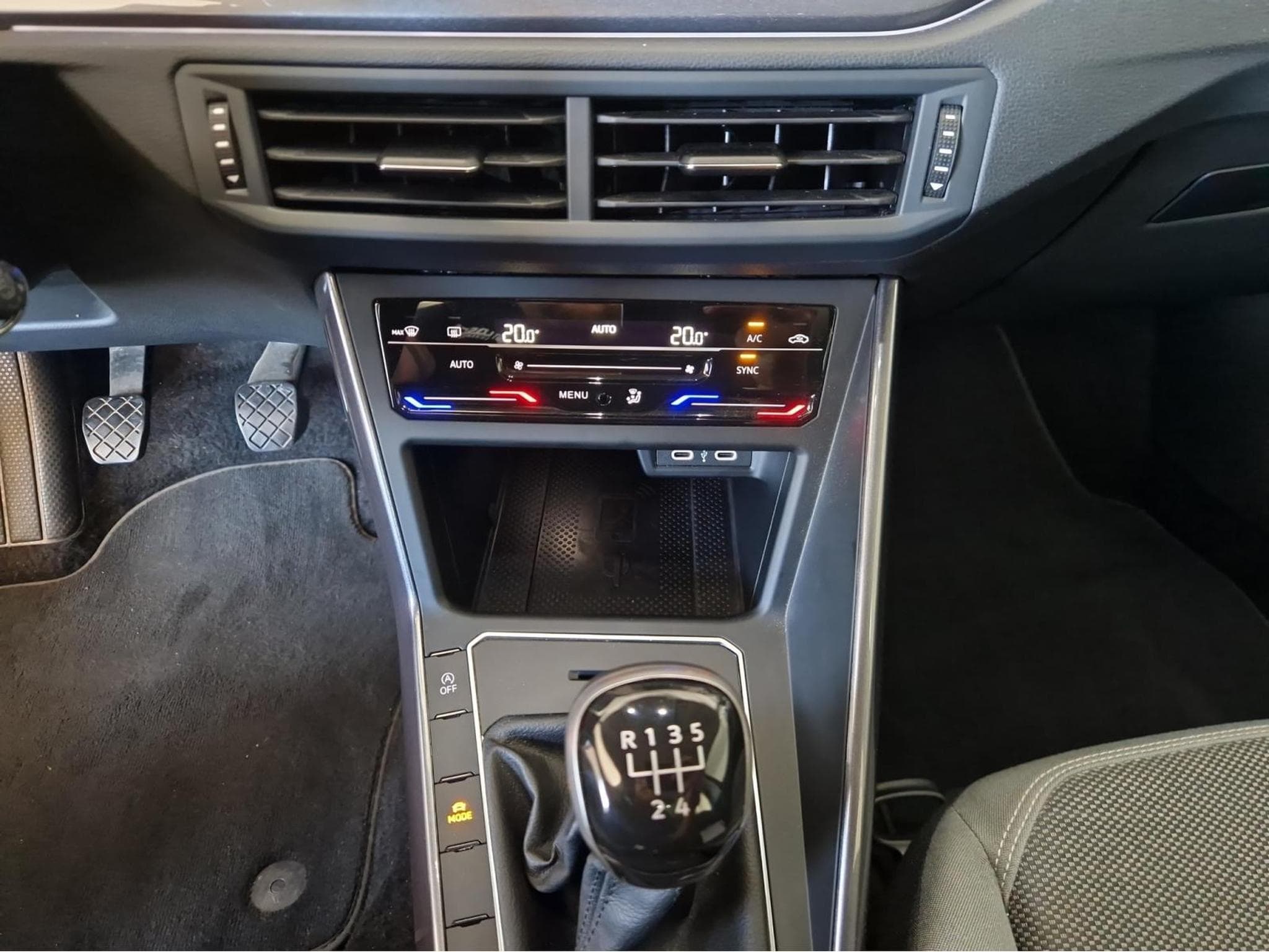 VW Polo Style (2024) - Photo 12