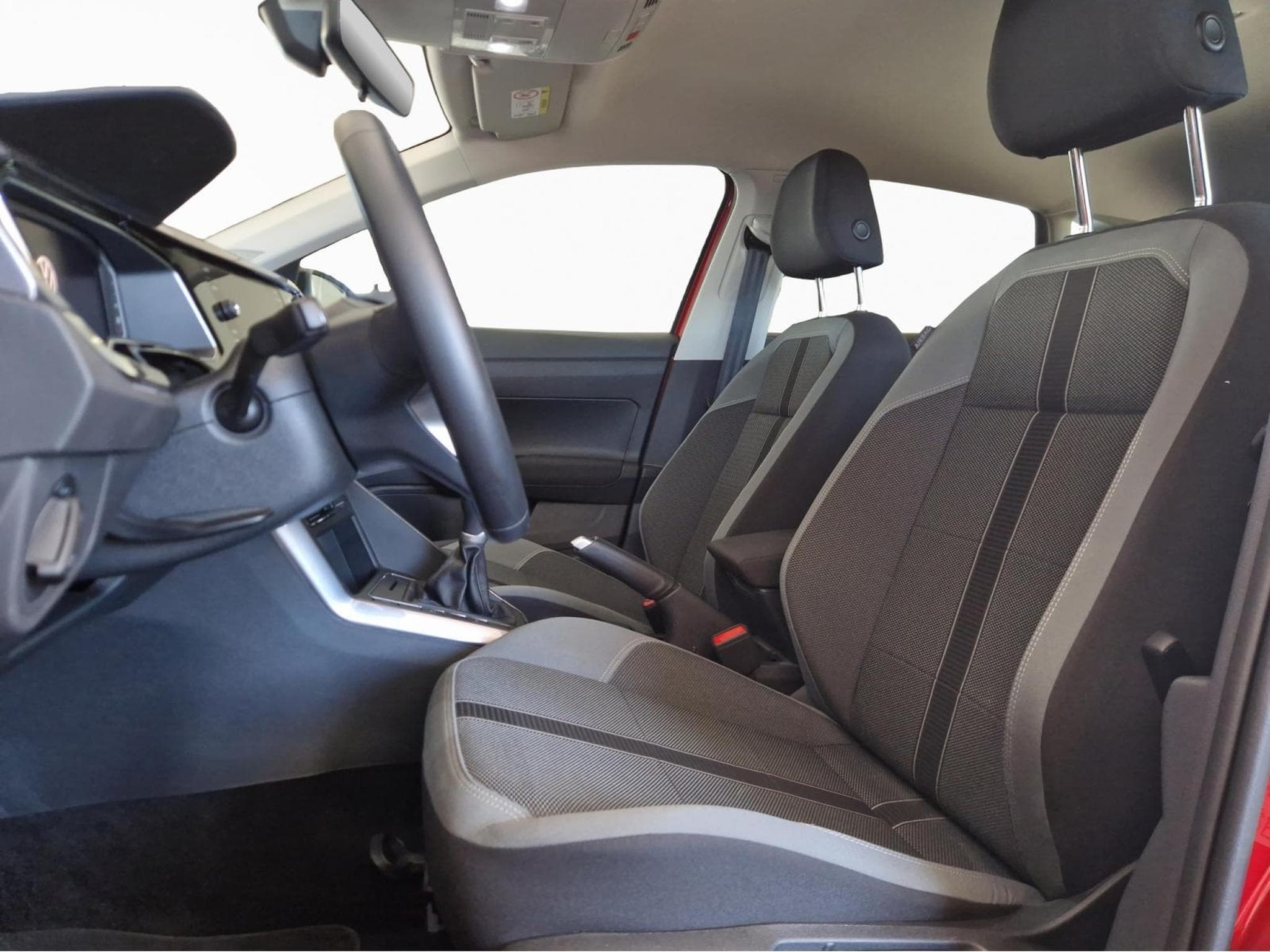 VW Polo Style (2024) - Photo 9