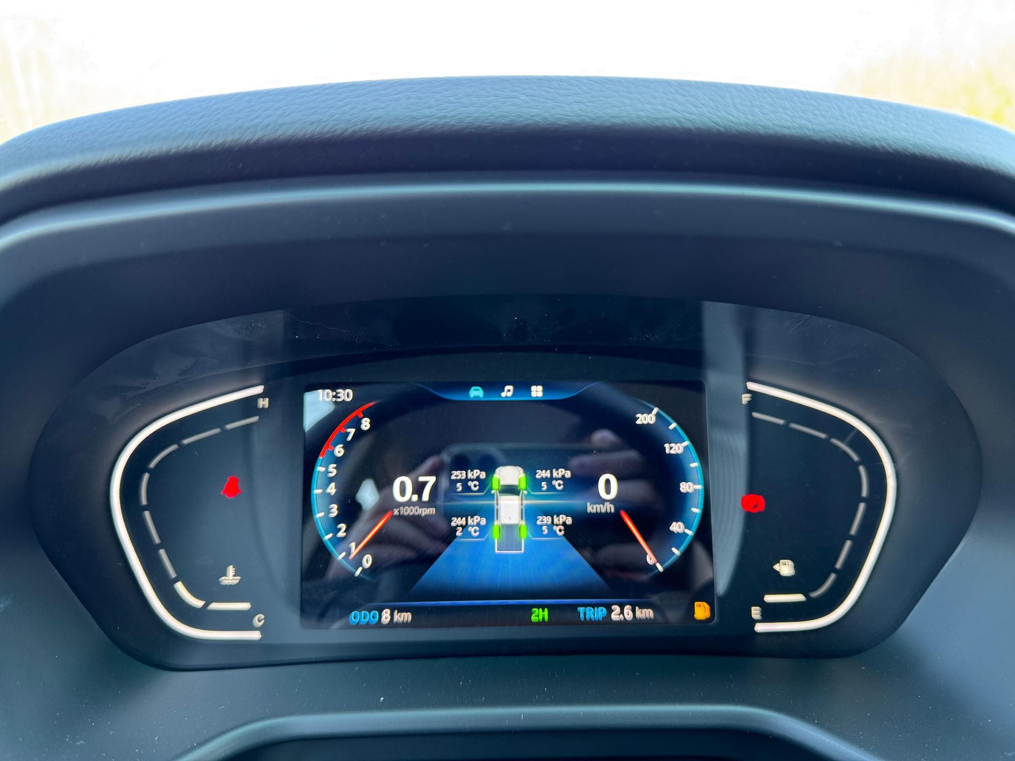 JAC 8 Pro 2,4L 4x4 3t AHL Pickup 360-Kamera (2025) - Photo 10