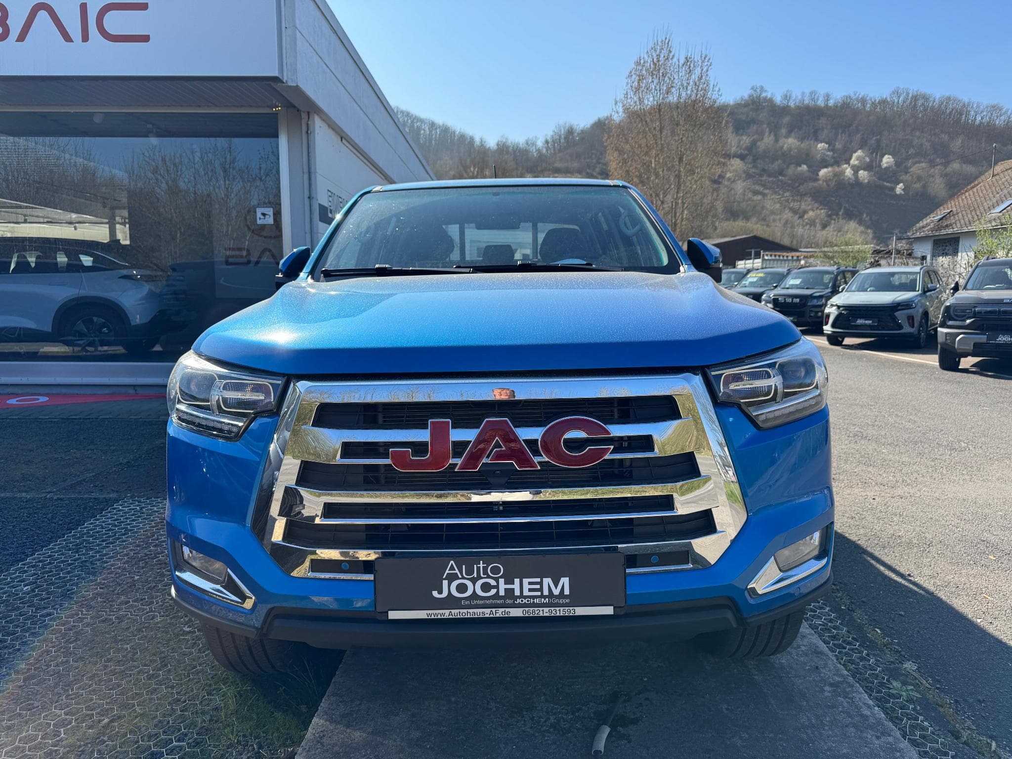 JAC 8 Pro 2,4L 4x4 3t AHL Pickup 360-Kamera (2025) - Photo 2