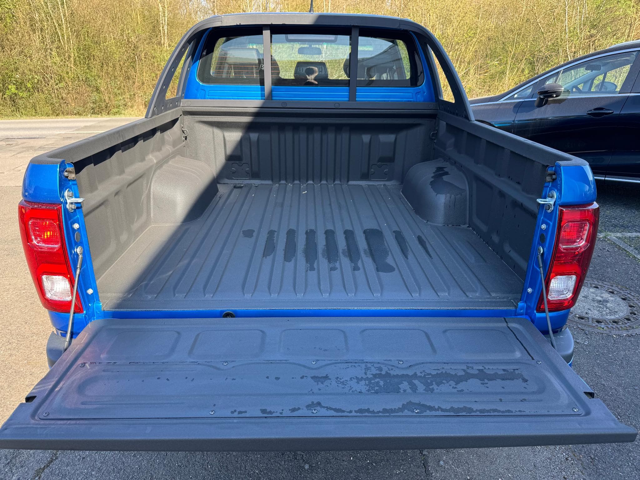 JAC 8 Pro 2,4L 4x4 3t AHL Pickup 360-Kamera (2025) - Photo 6