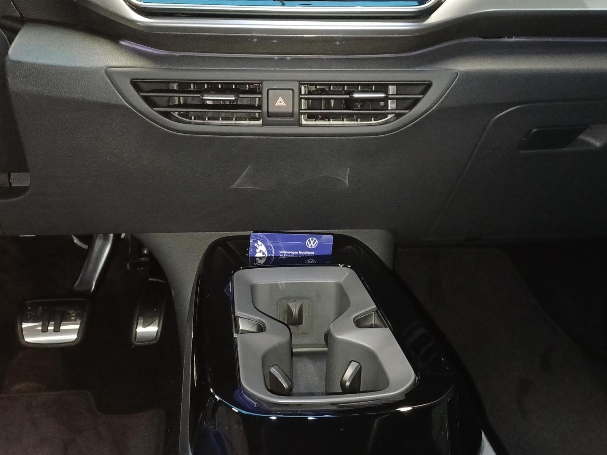 VW ID.5 Pro (2025) - Photo 12