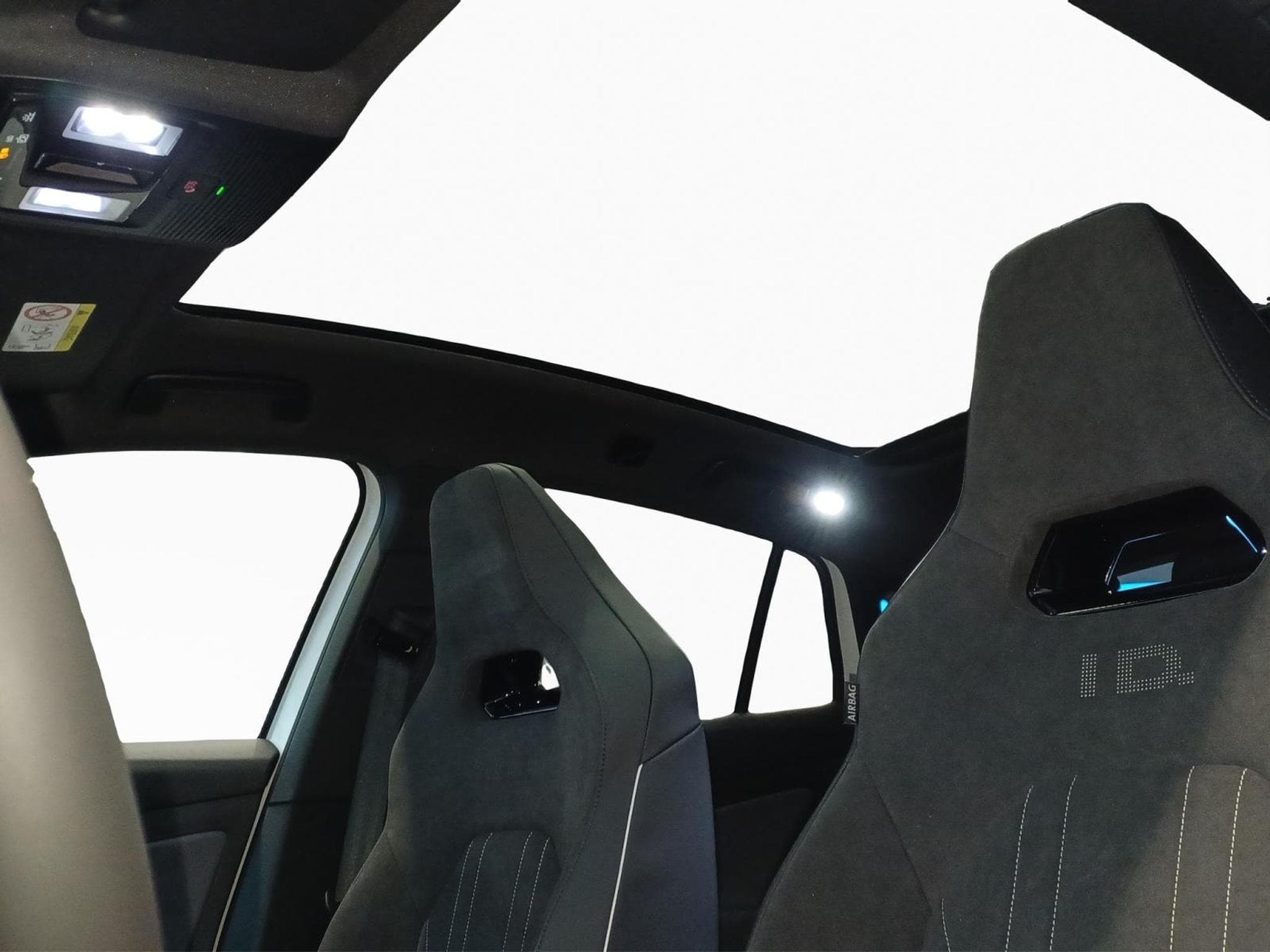 VW ID.5 Pro (2025) - Photo 15