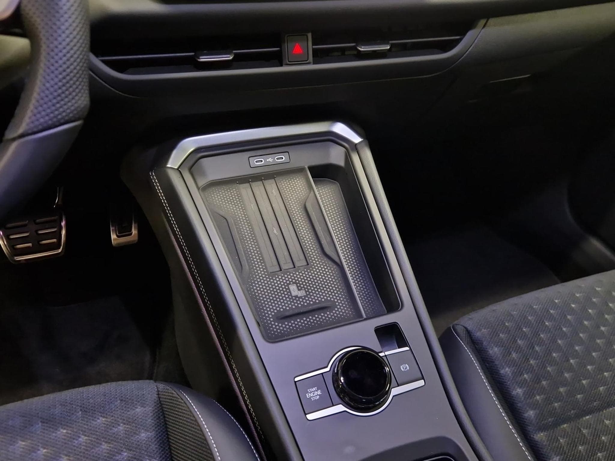 VW T-Roc R-LINE (2025) - Foto 12