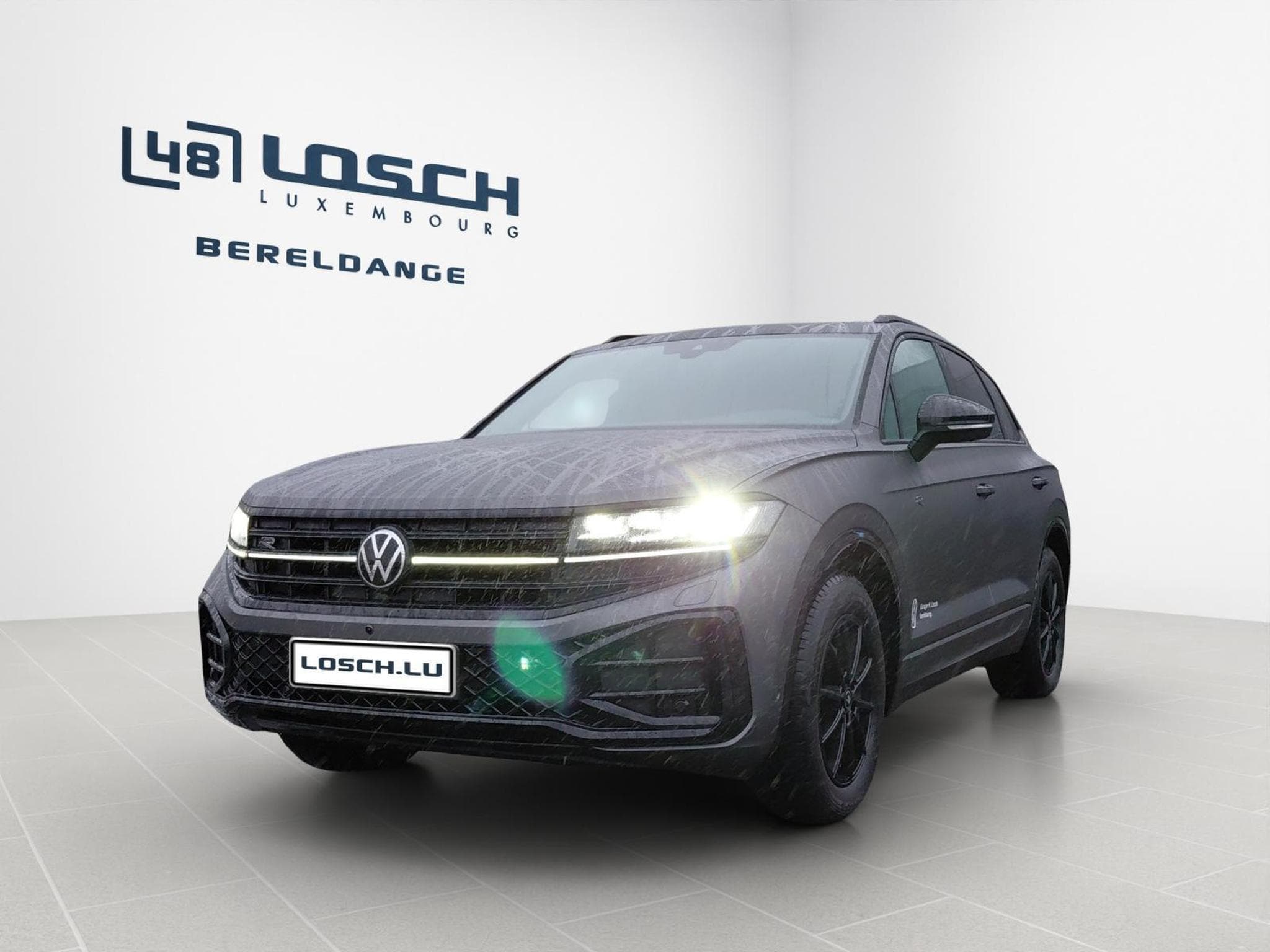 VW Touareg R-Line (2025) - Photo 3