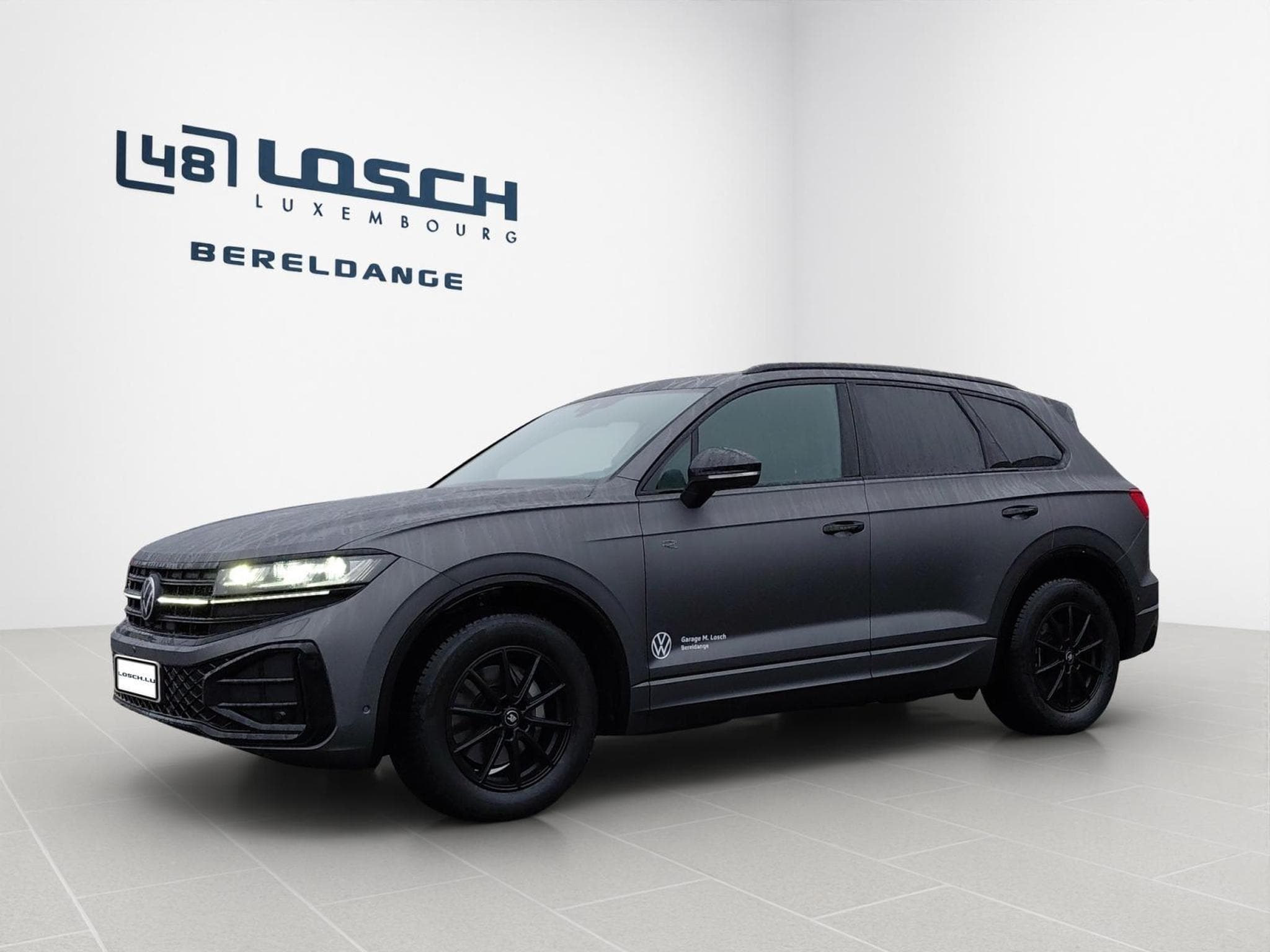 VW Touareg R-Line (2025) - Photo 4