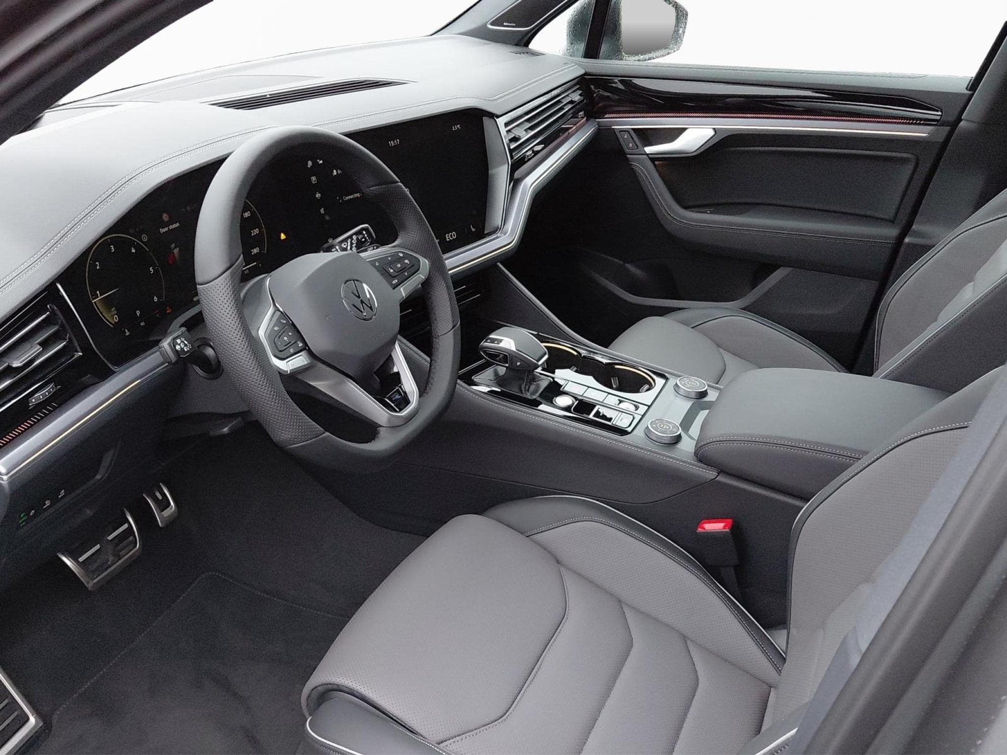 VW Touareg R-Line (2025) - Photo 9