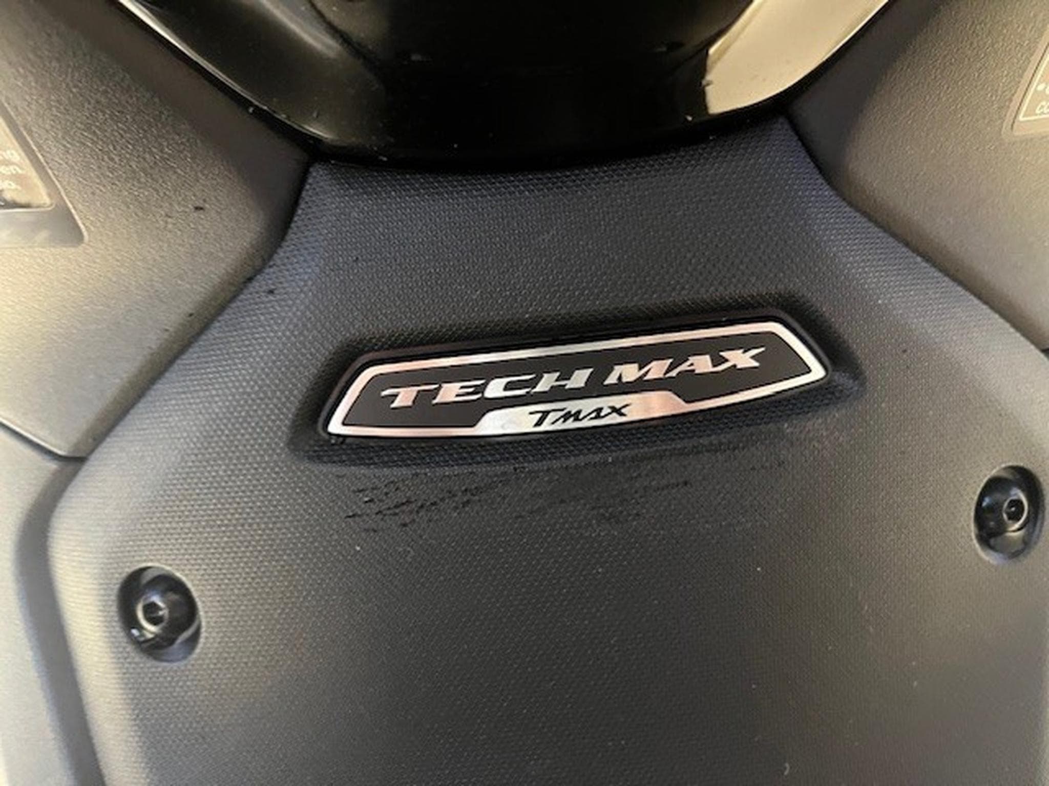 Yamaha T-Max Tech Max (2025) - Foto 11