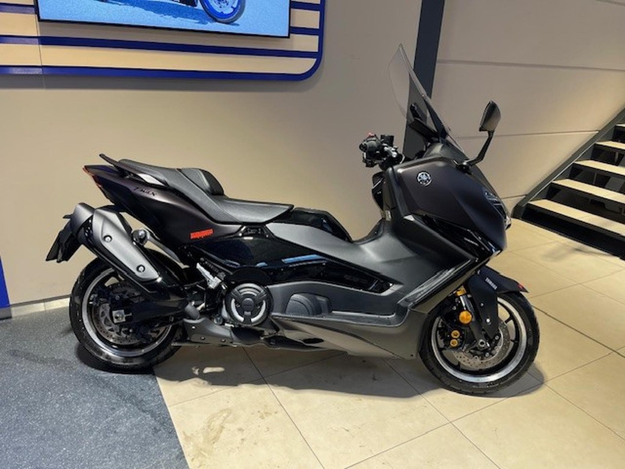 Yamaha T-Max Tech Max (2025) - Foto 2
