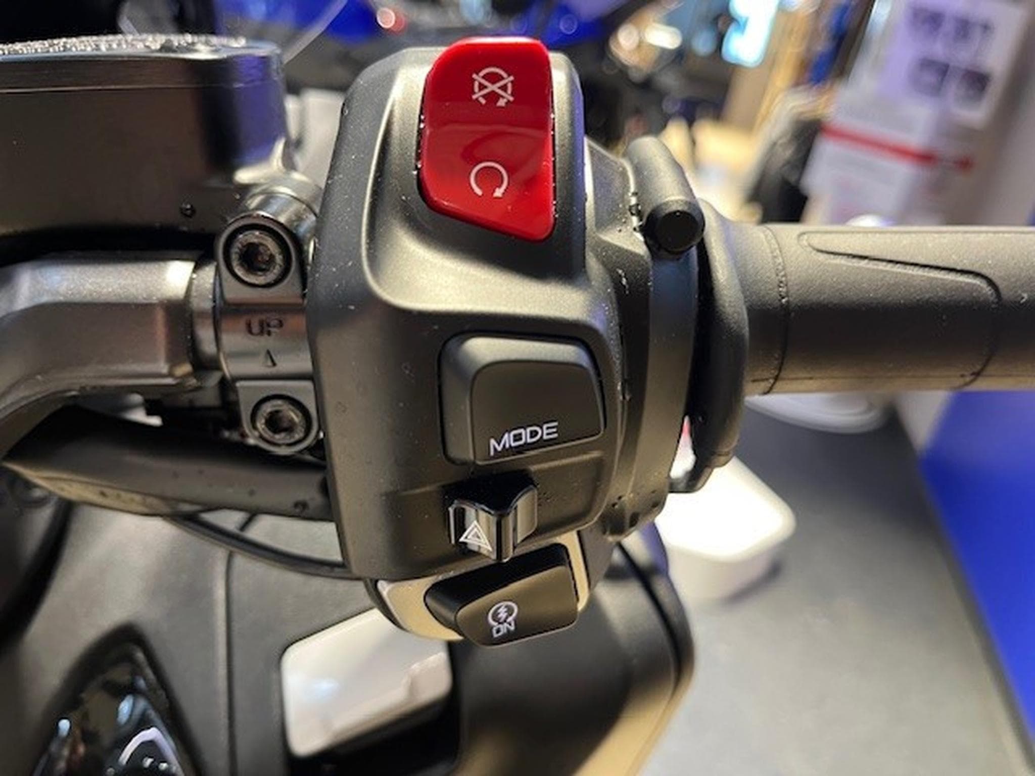 Yamaha T-Max Tech Max (2025) - Foto 8