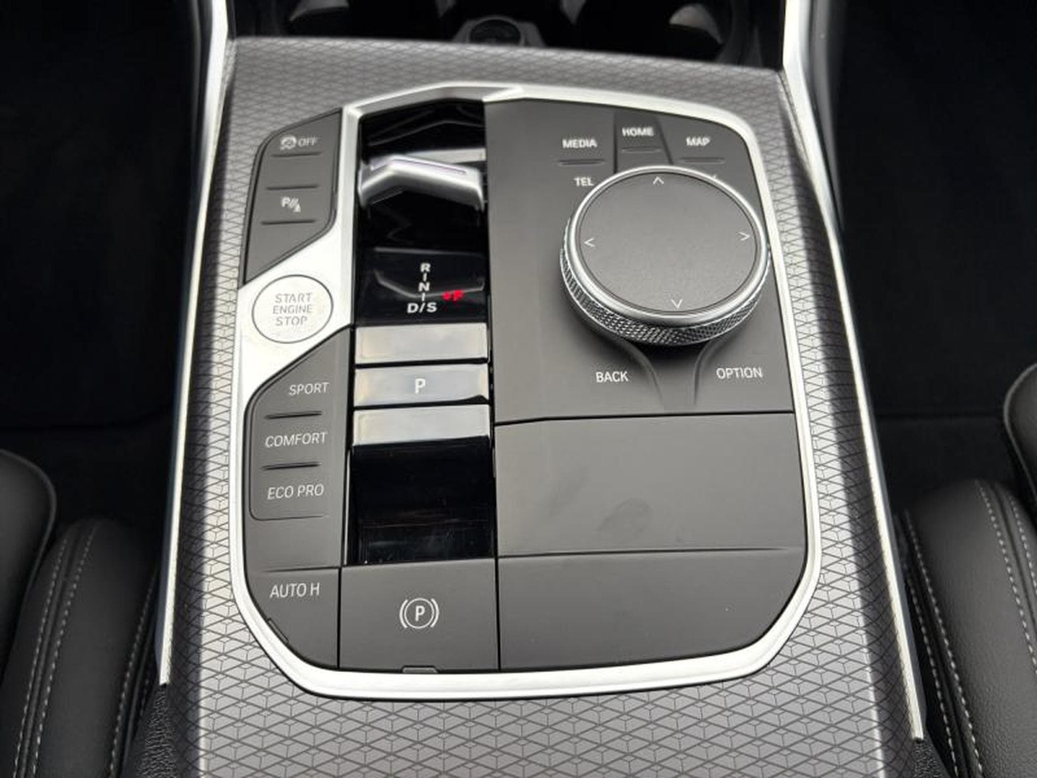 BMW 320 320d xDrive Touring Kit M Sport (2023) - Photo 15