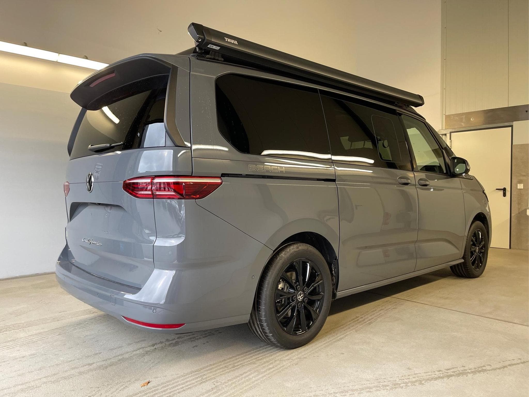 VW California Beach Camper (2025) - Photo 4