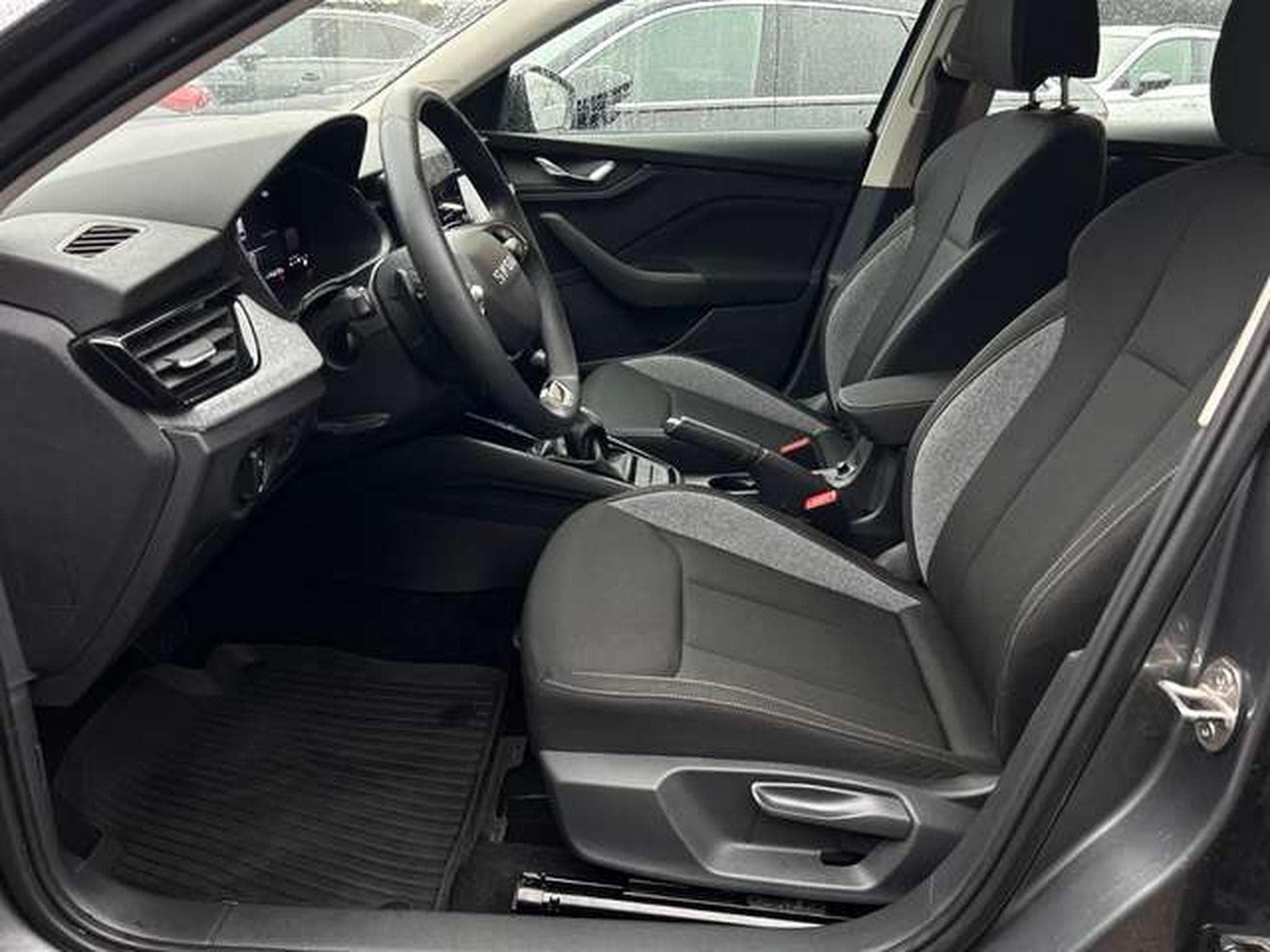 Skoda Scala 1.0 TSI 116 DSG7 SELECTION (2025) - Photo 13