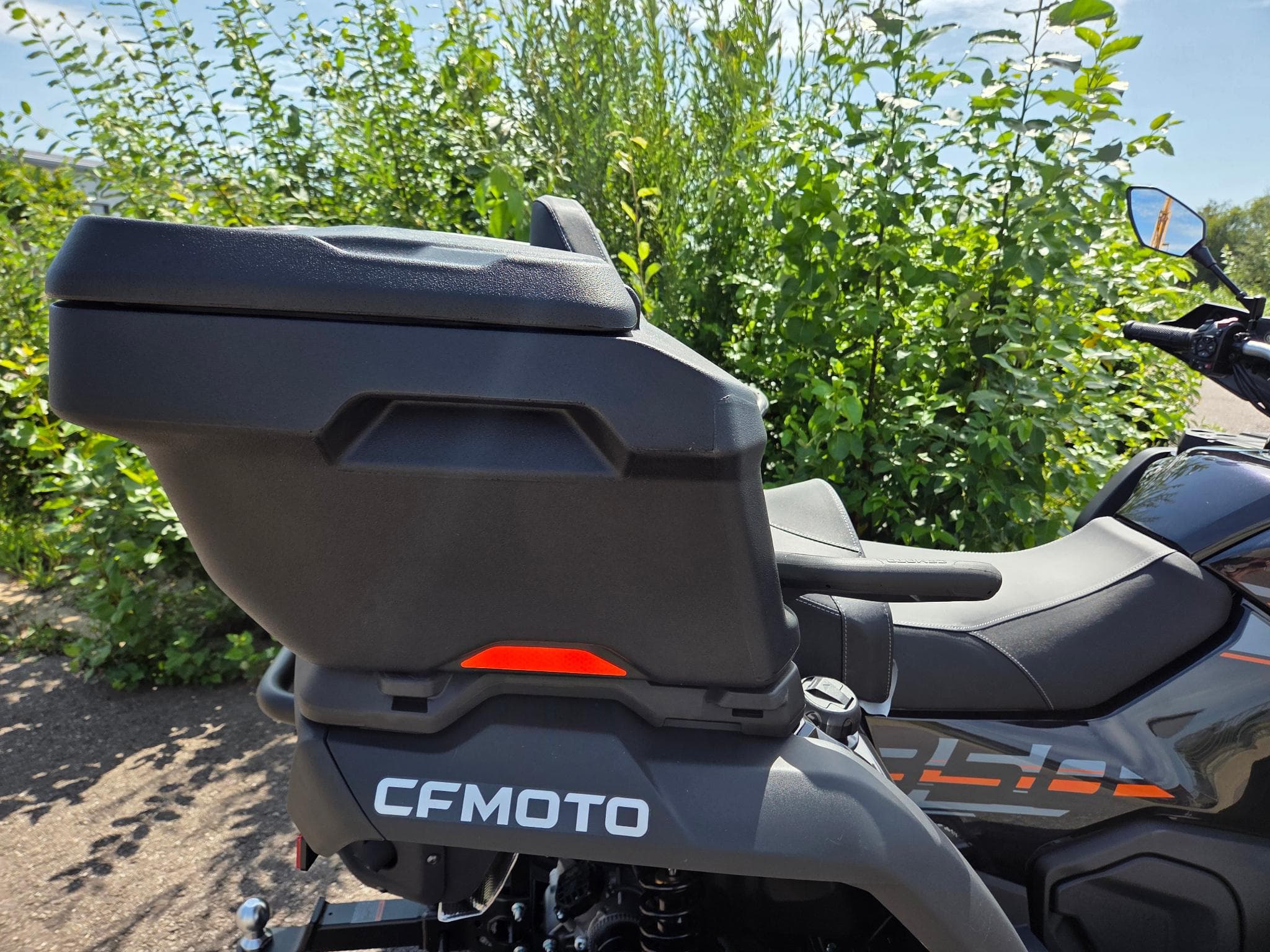 CF Moto CForce CFMOTO Cforce 800 ABS T3b 105KM/H SCHWARZ mit Koffer (2025) - Foto 3