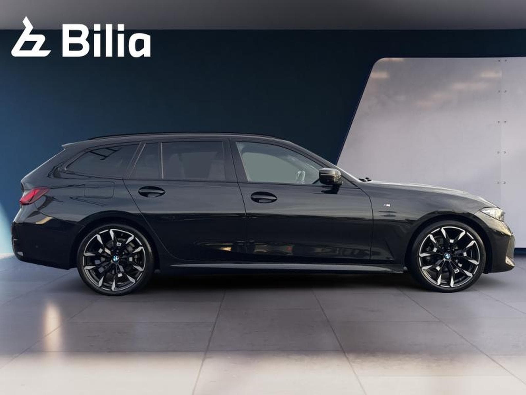 BMW 318 318i Touring Kit M Sport (2025) - Photo 3