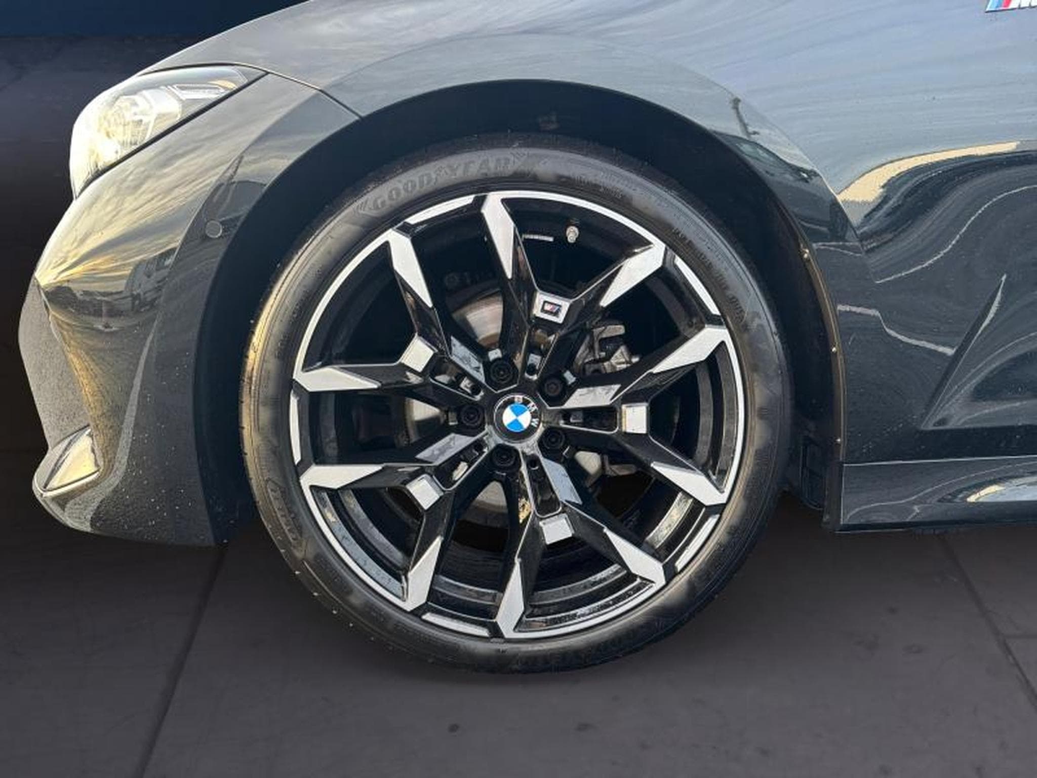 BMW 318 318i Touring Kit M Sport (2025) - Photo 8