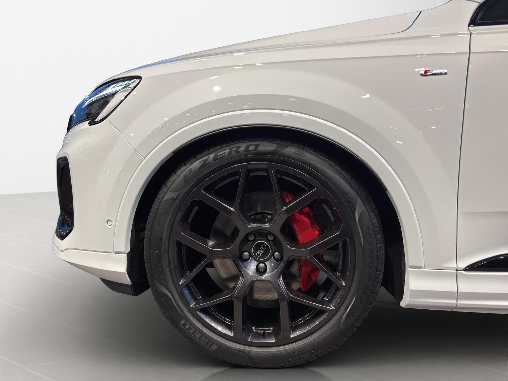 Audi Q7 SUV (2025) - Photo 8