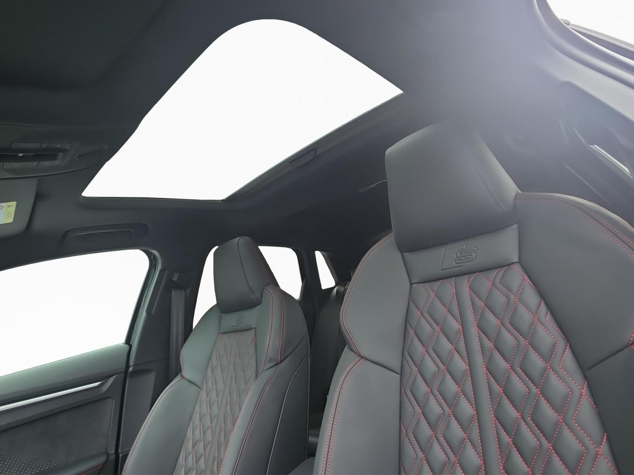 Audi S3 TFSI Sportback quattro S tronic (2026) - Foto 15