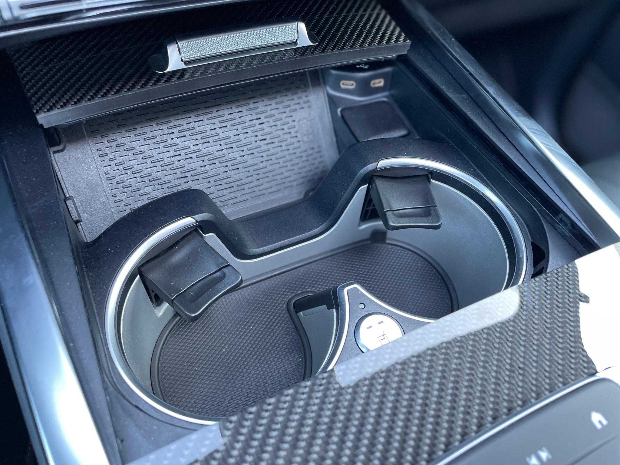 Mercedes G 63 AMG Manufaktur Edition Carbone MY2025 (2025) - Photo 15