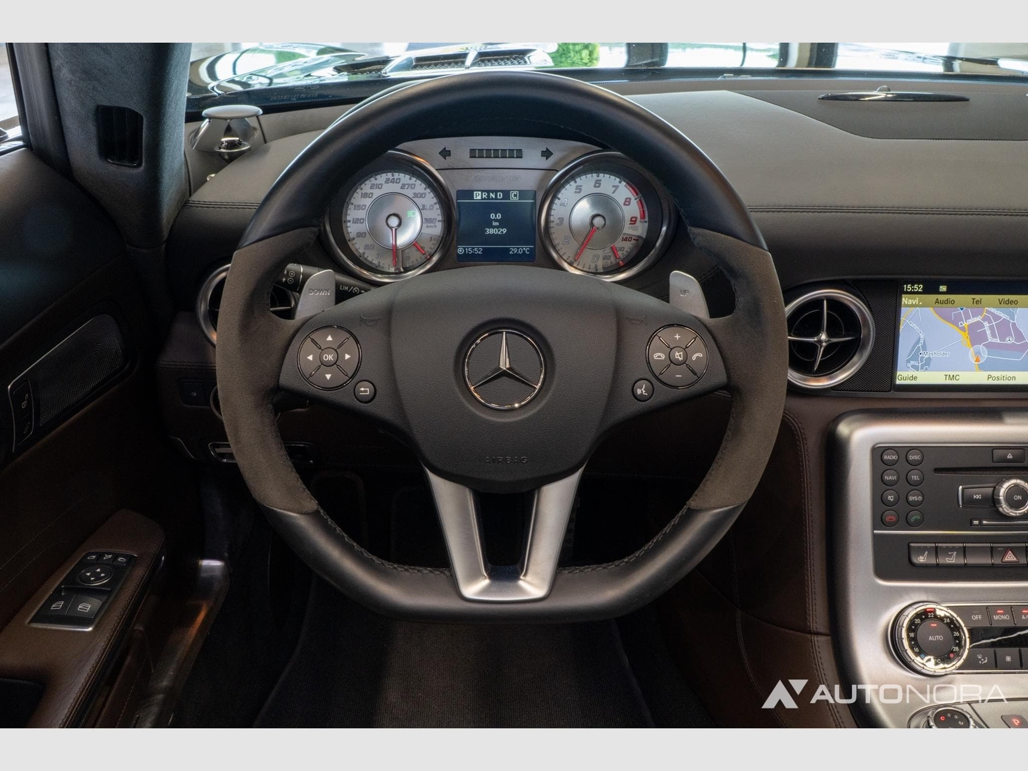 Mercedes SLS AMG Roadster (2012) - Photo 15