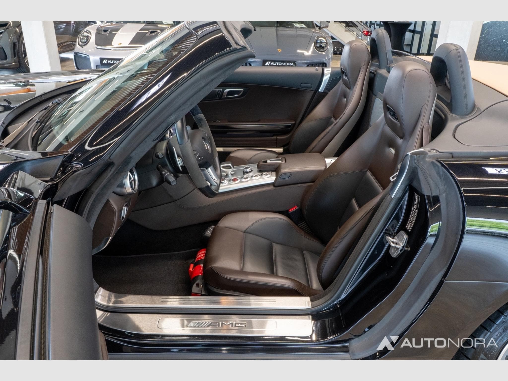 Mercedes SLS AMG Roadster (2012) - Photo 11