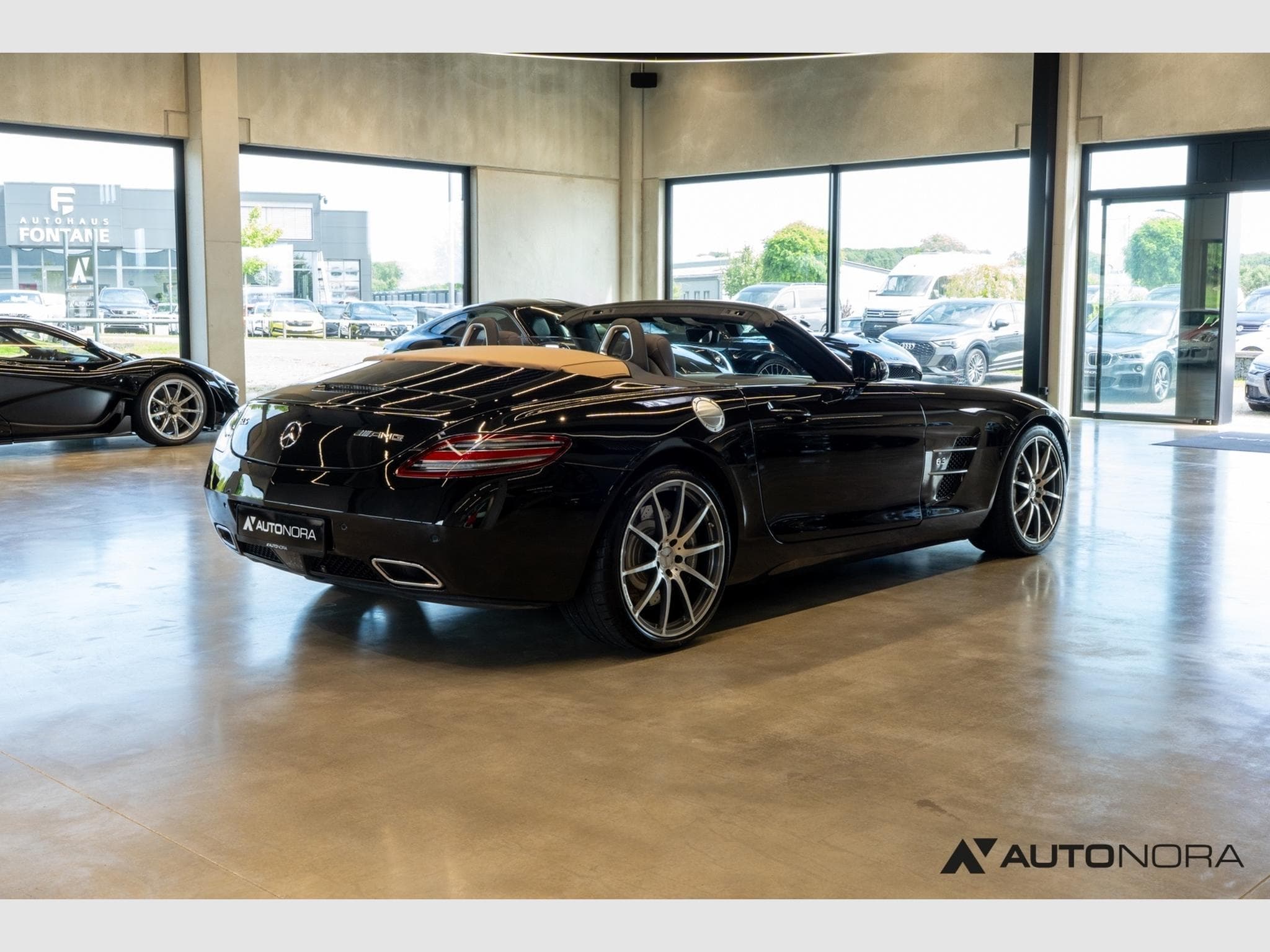 Mercedes SLS AMG Roadster (2012) - Photo 4