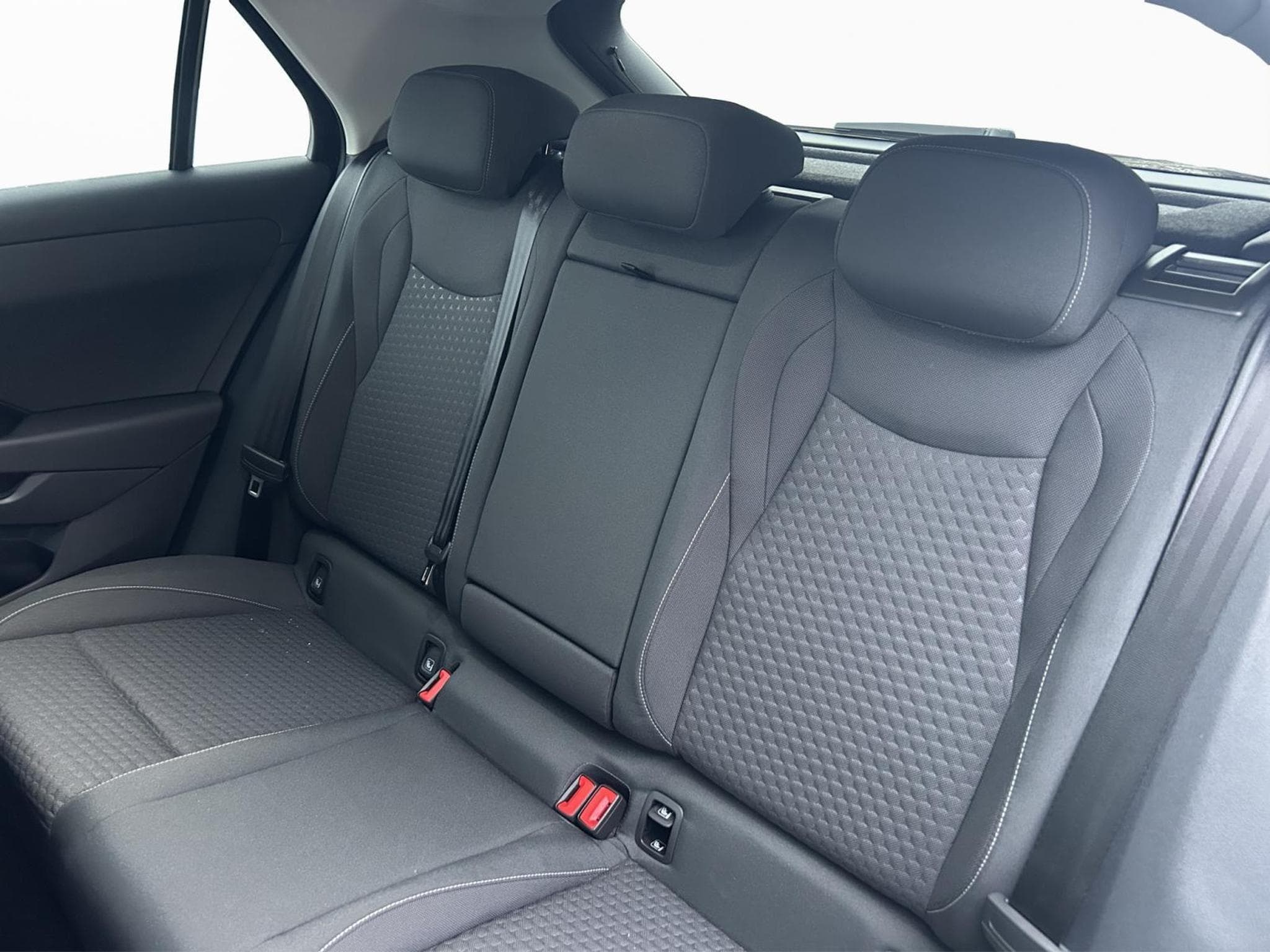 VW T-Roc Life (2025) - Photo 18