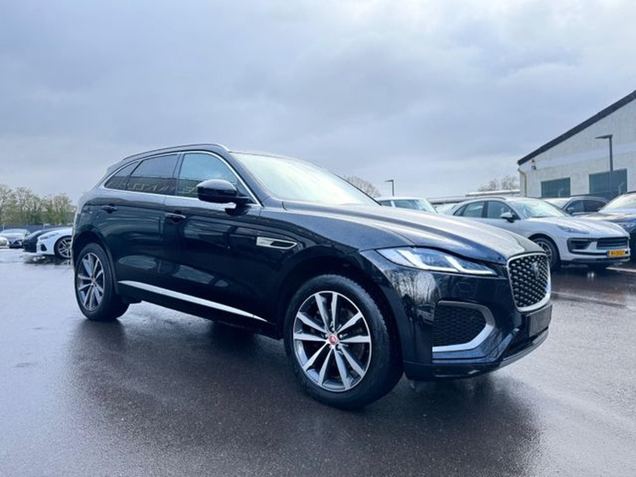 Jaguar F-Pace F-PACE R-DYNAMIC AWD*AUT*1.HD*PANO*LED*EL.AHK* (2023) - Foto 5