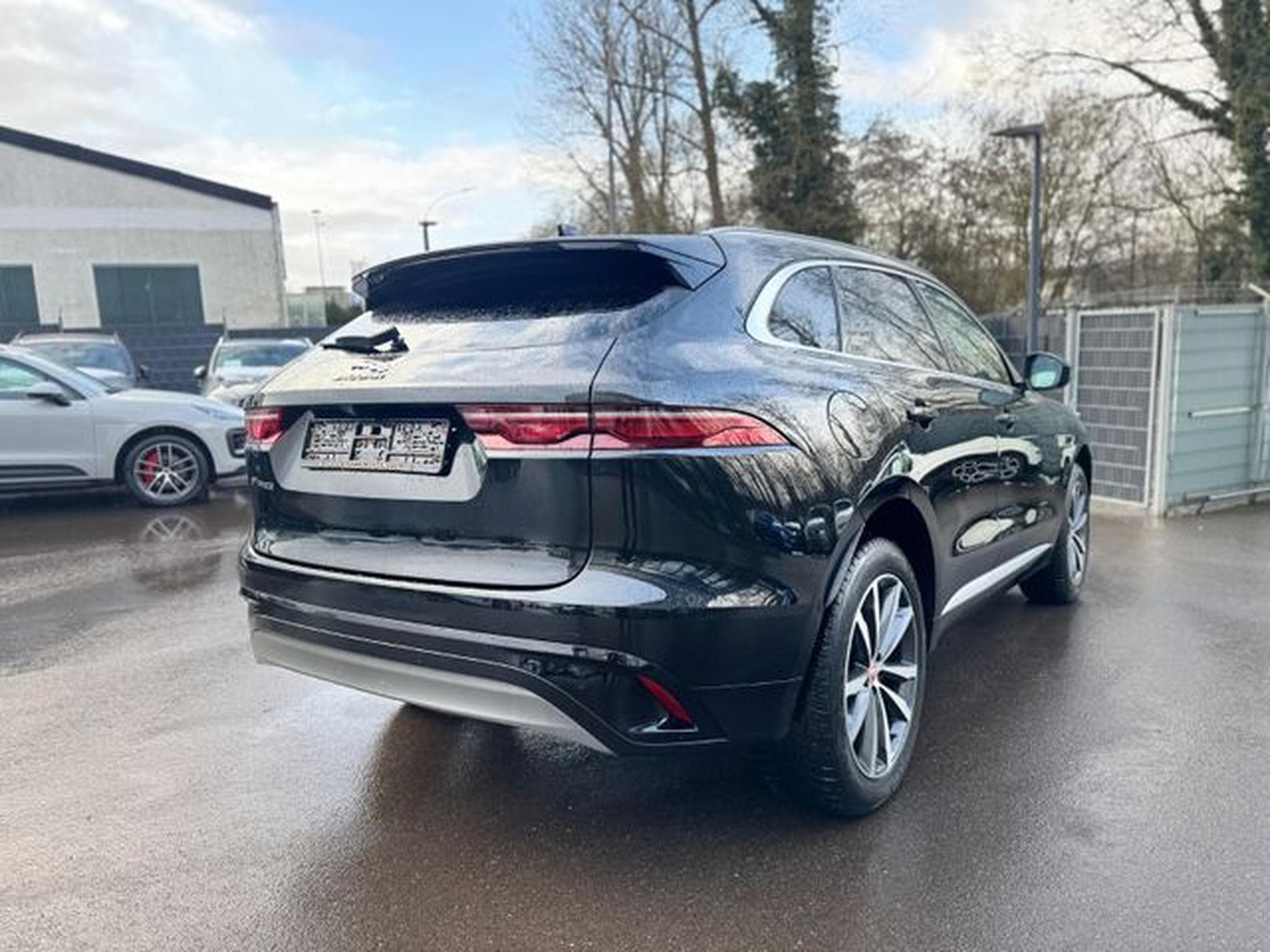 Jaguar F-Pace F-PACE R-DYNAMIC AWD*AUT*1.HD*PANO*LED*EL.AHK* (2023) - Foto 6