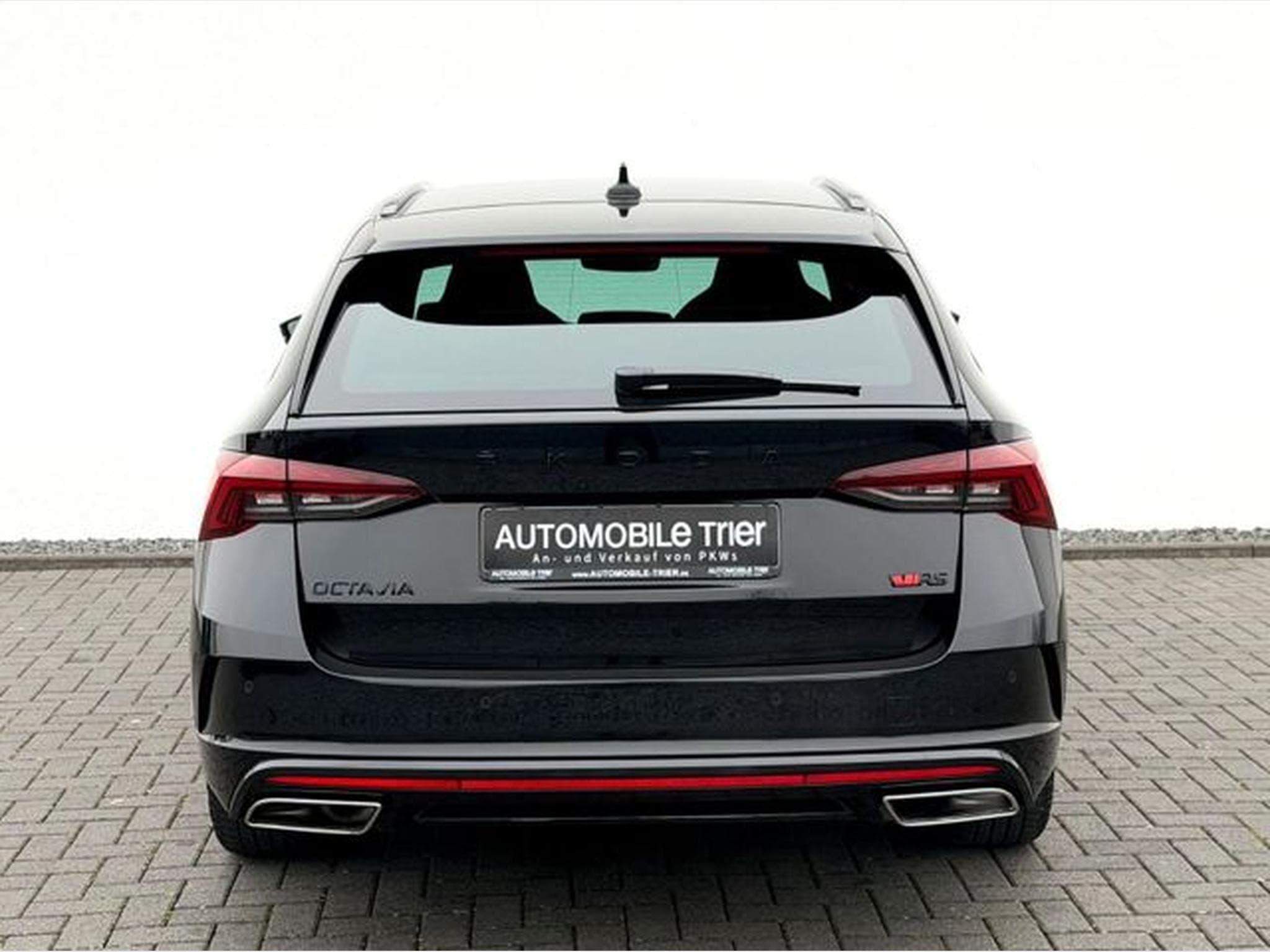 Skoda Octavia Octavia Combi RS 2.0 TDI DSG 4x4 // 1.HAND // (2022) - Photo 6