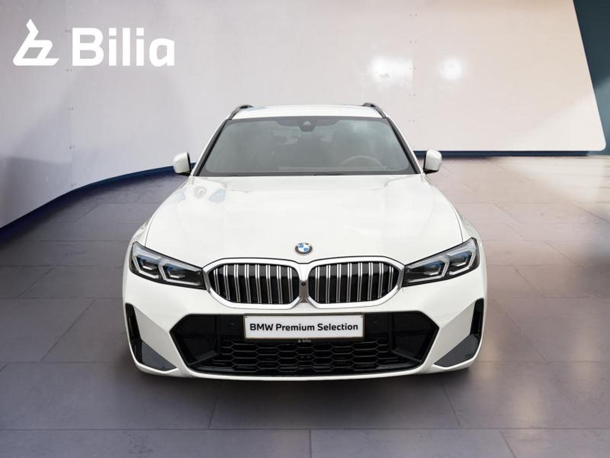 BMW 318 318i Touring Kit M Sport (2025) - Photo 2