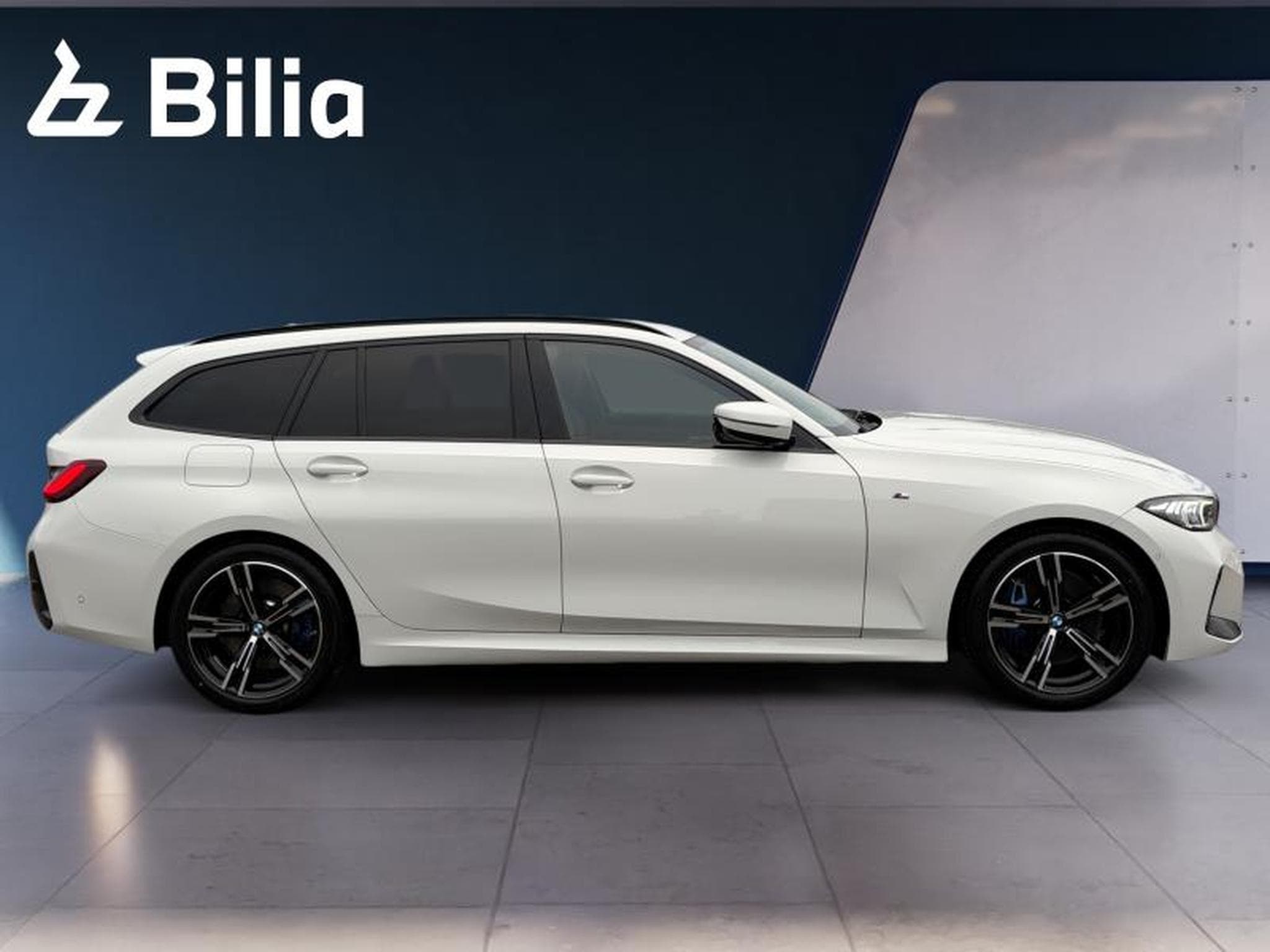 BMW 318 318i Touring Kit M Sport (2025) - Photo 3