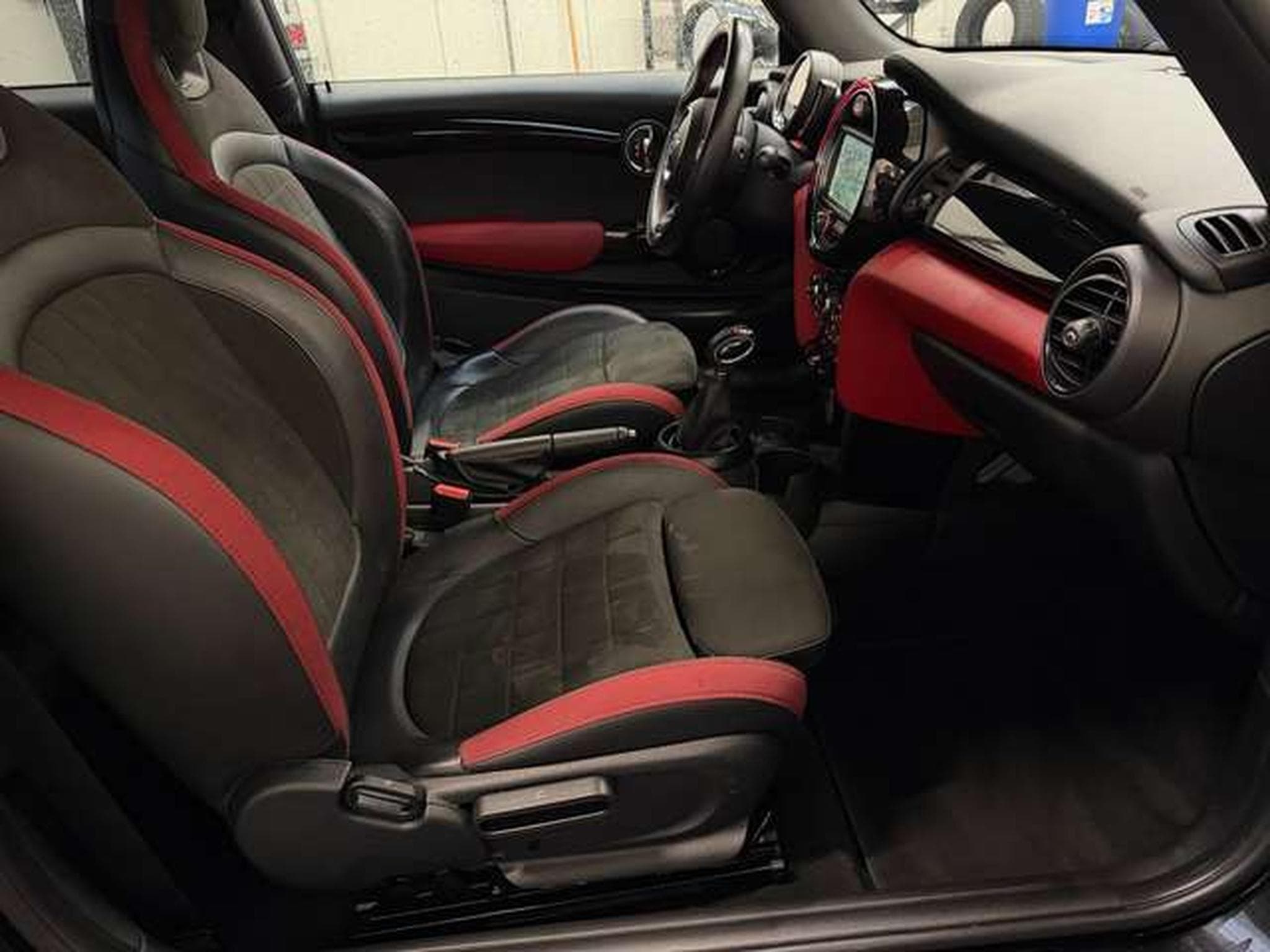 MINI Cooper COOPER 1.5 136 JCW (2018) - Photo 12