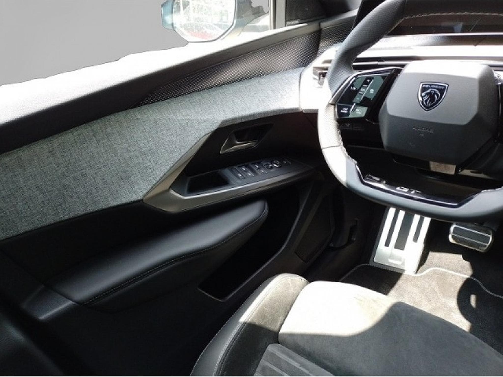 Peugeot 3008 (2024) - Photo 3