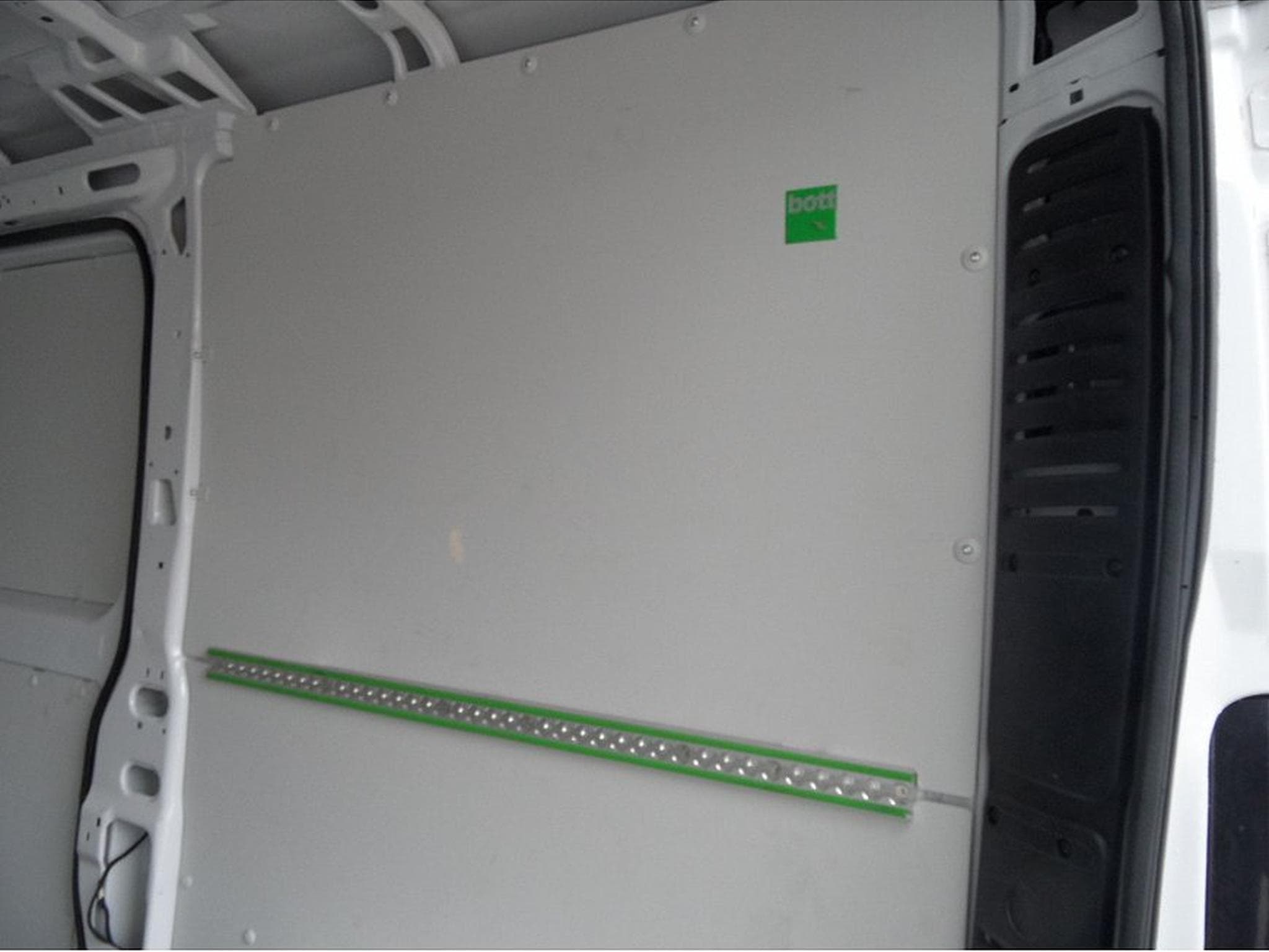 Opel Movano (2026) - Foto 18