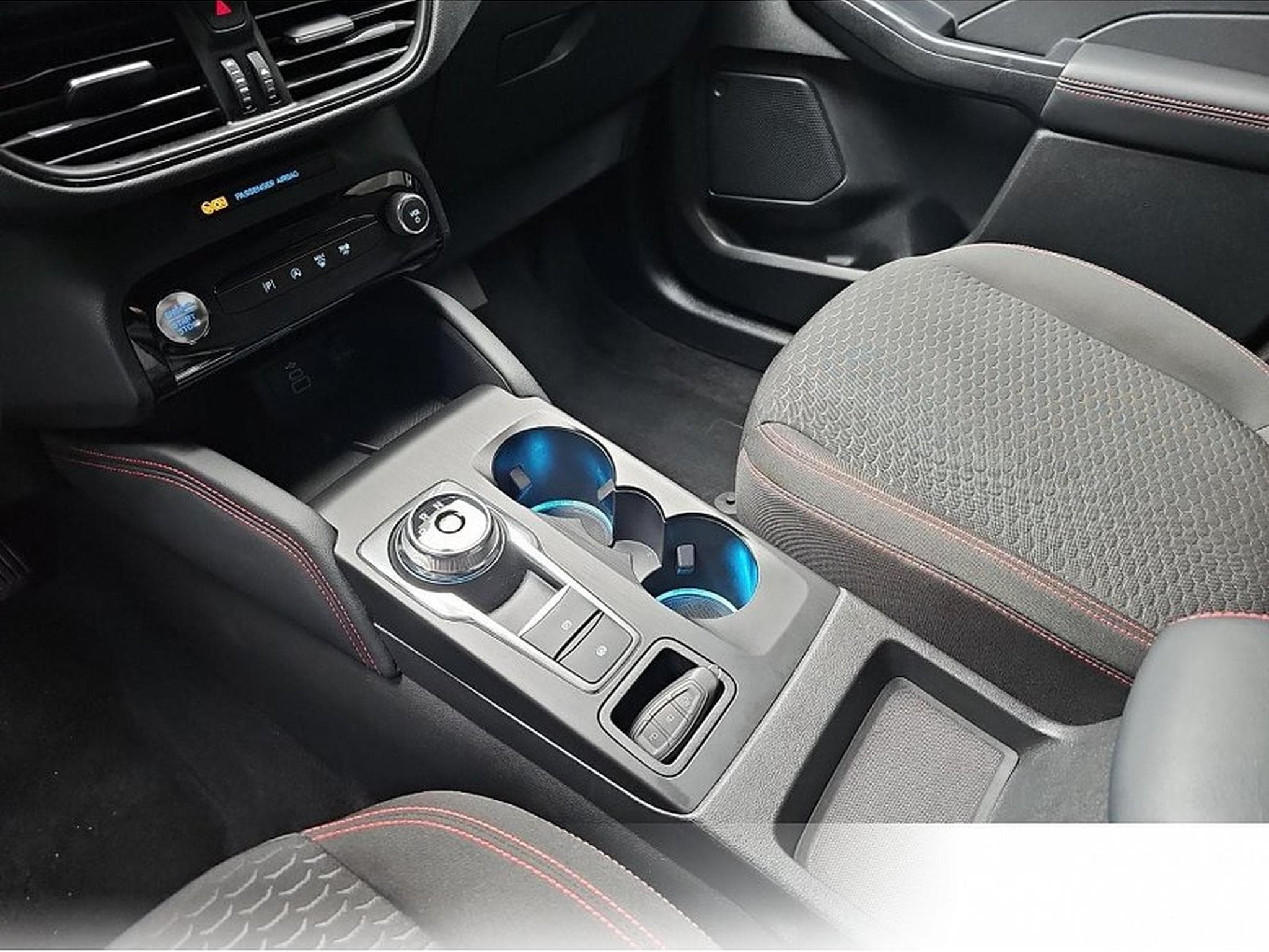 Ford Kuga (2026) - Foto 11