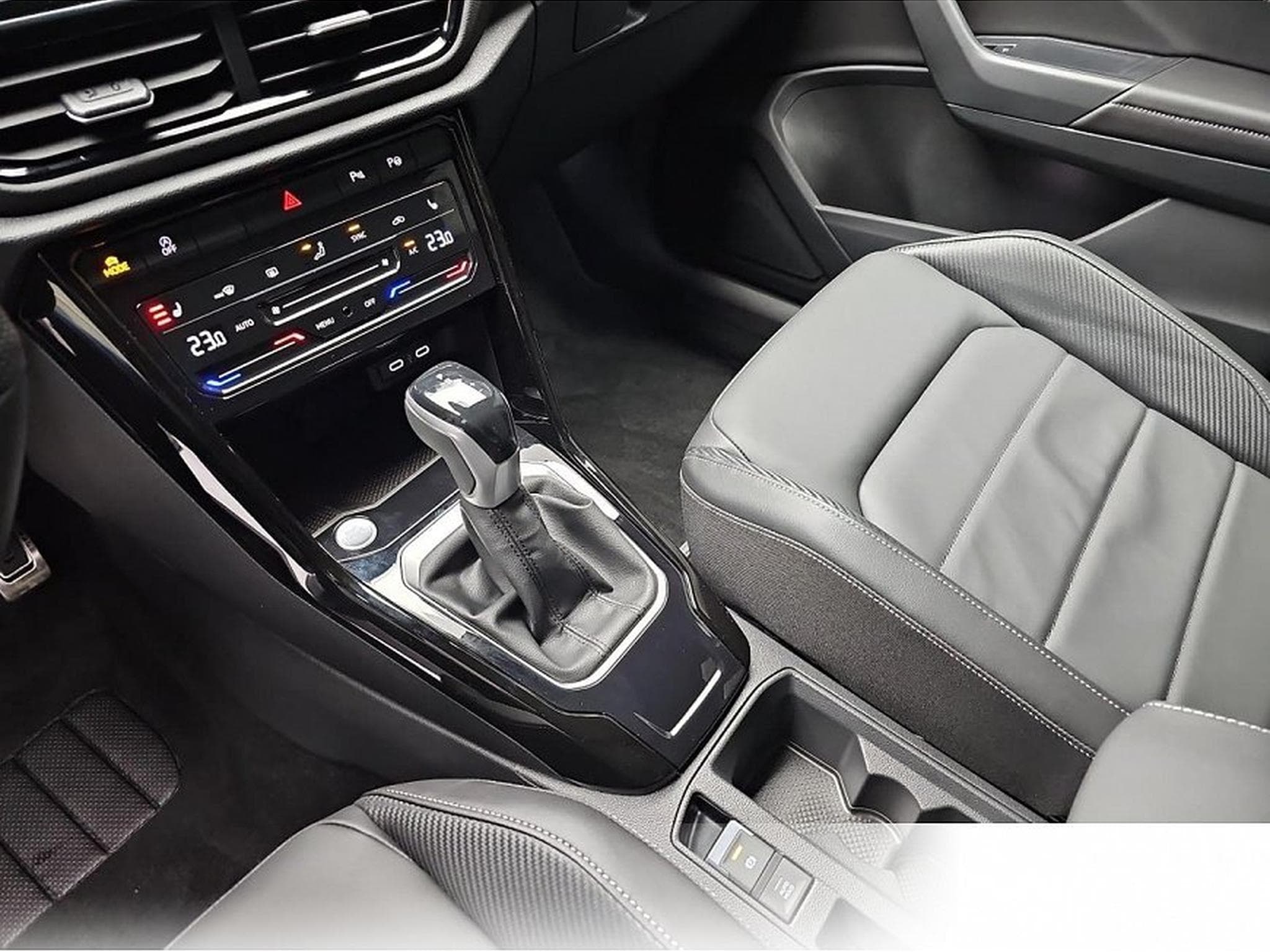 VW T-Roc (2026) - Photo 11