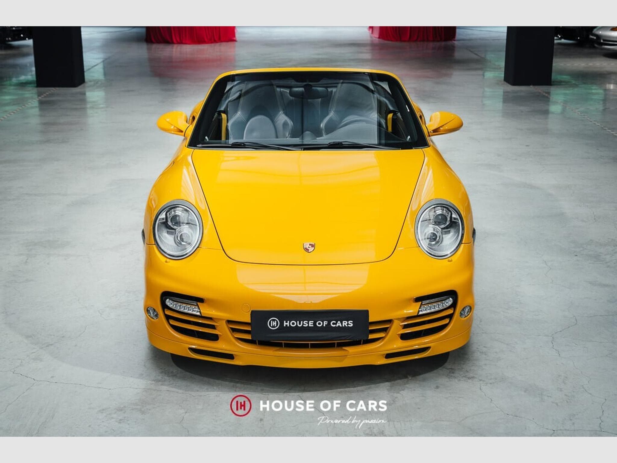 Porsche 911 997.2 Turbo S Cab. PDK - Speed Yellow - 1 of 301 (2011) - Photo 3