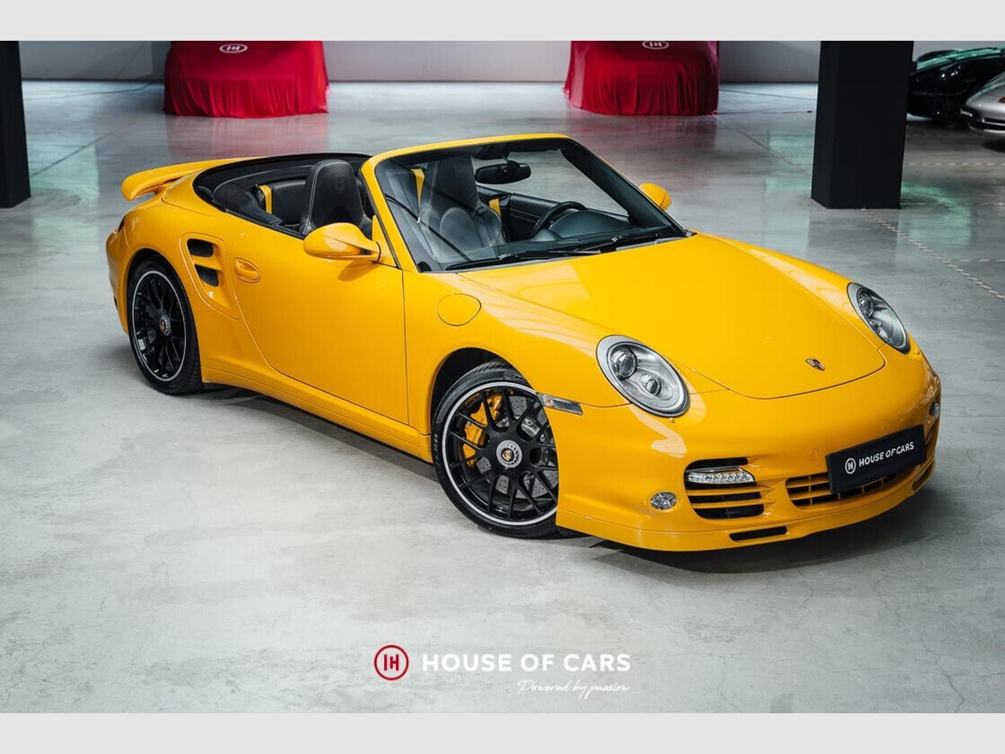 Porsche 911 997.2 Turbo S Cab. PDK - Speed Yellow - 1 of 301 (2011) - Photo 4