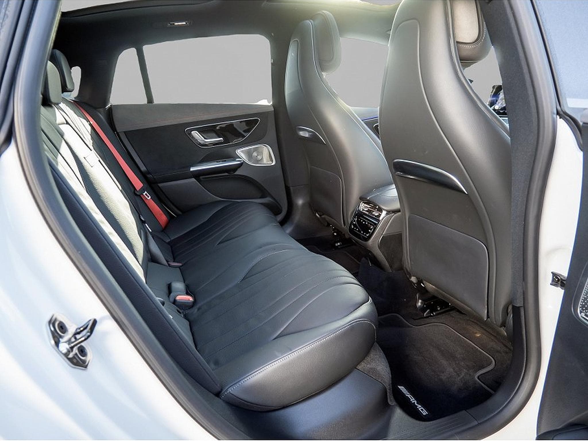 Mercedes EQ (2025) - Foto 4