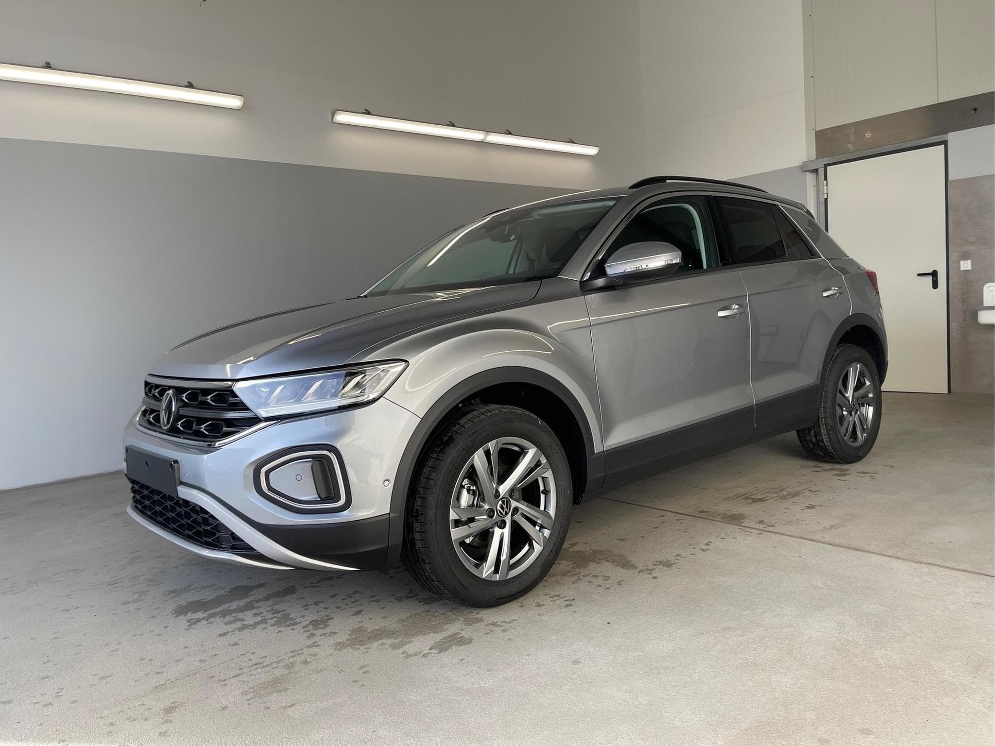 VW T-Roc LIFE (2026) - Foto 1