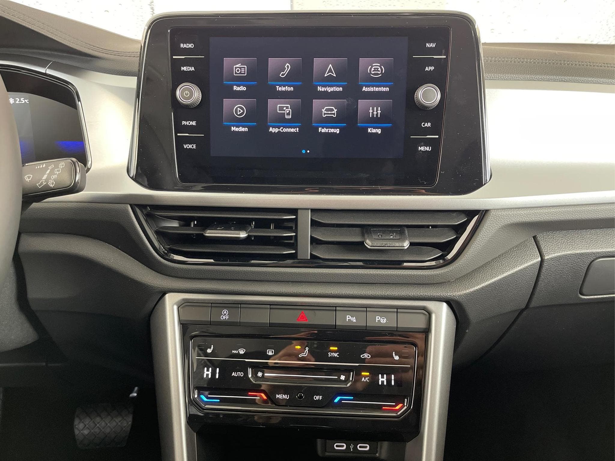 VW T-Roc LIFE (2026) - Foto 7